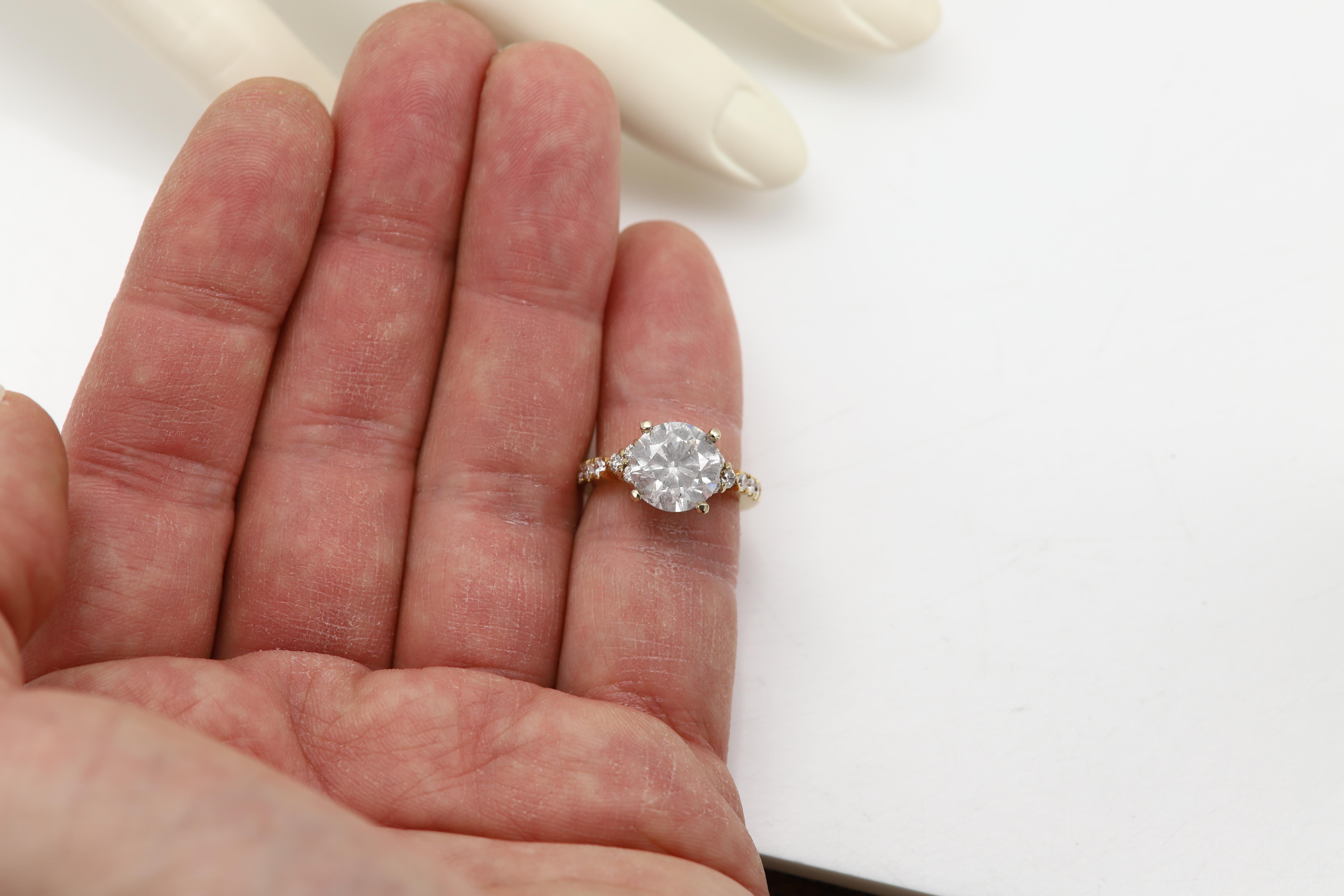 Round Cut Large Round Diamond Ring 4.07 Carat Natural Stones 18 Karat Engagement Ring For Sale