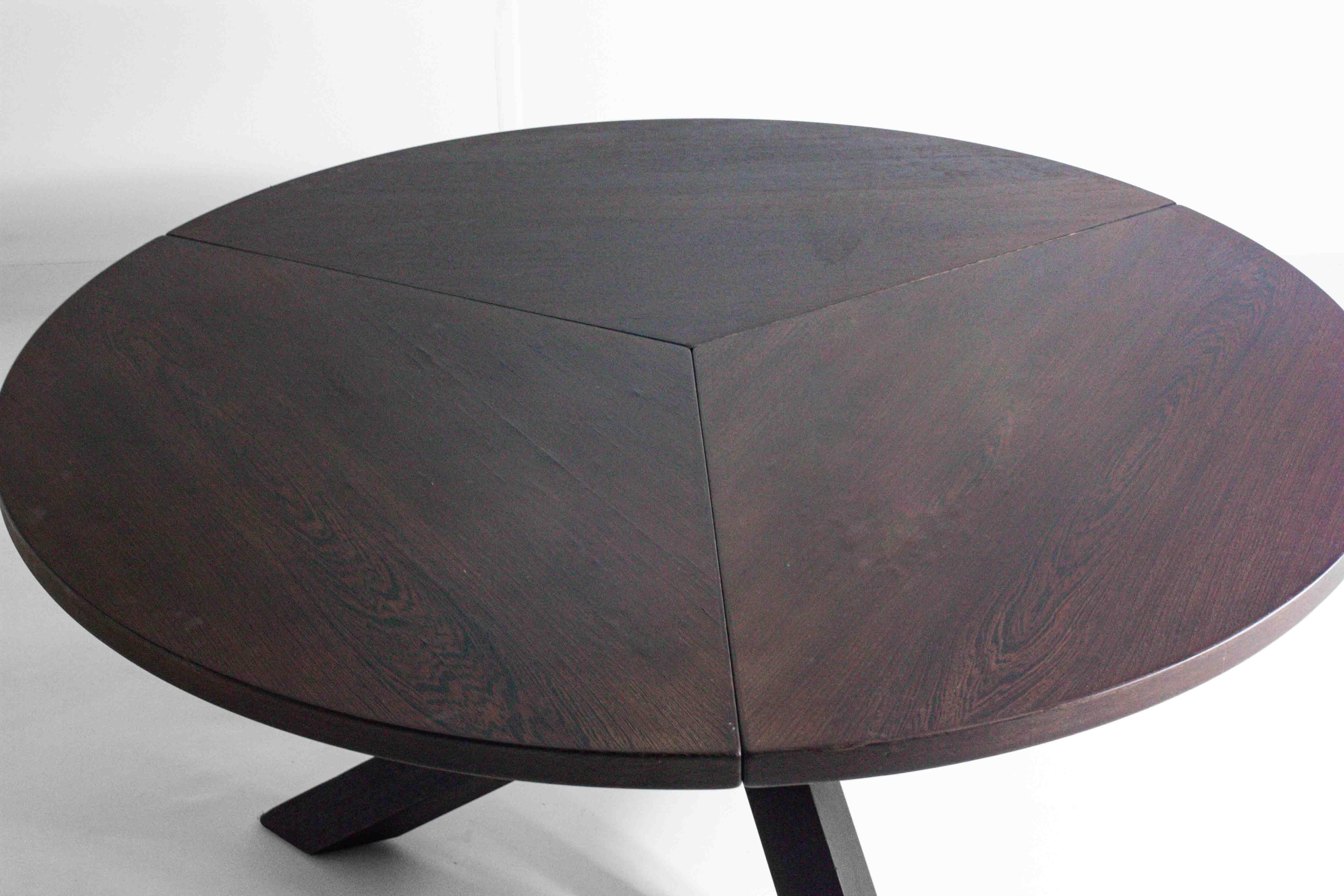 Large round dining table by Gerard Geytenbeek in wengé wood, Belgium 1960s In Good Condition In Antwerpen, VAN