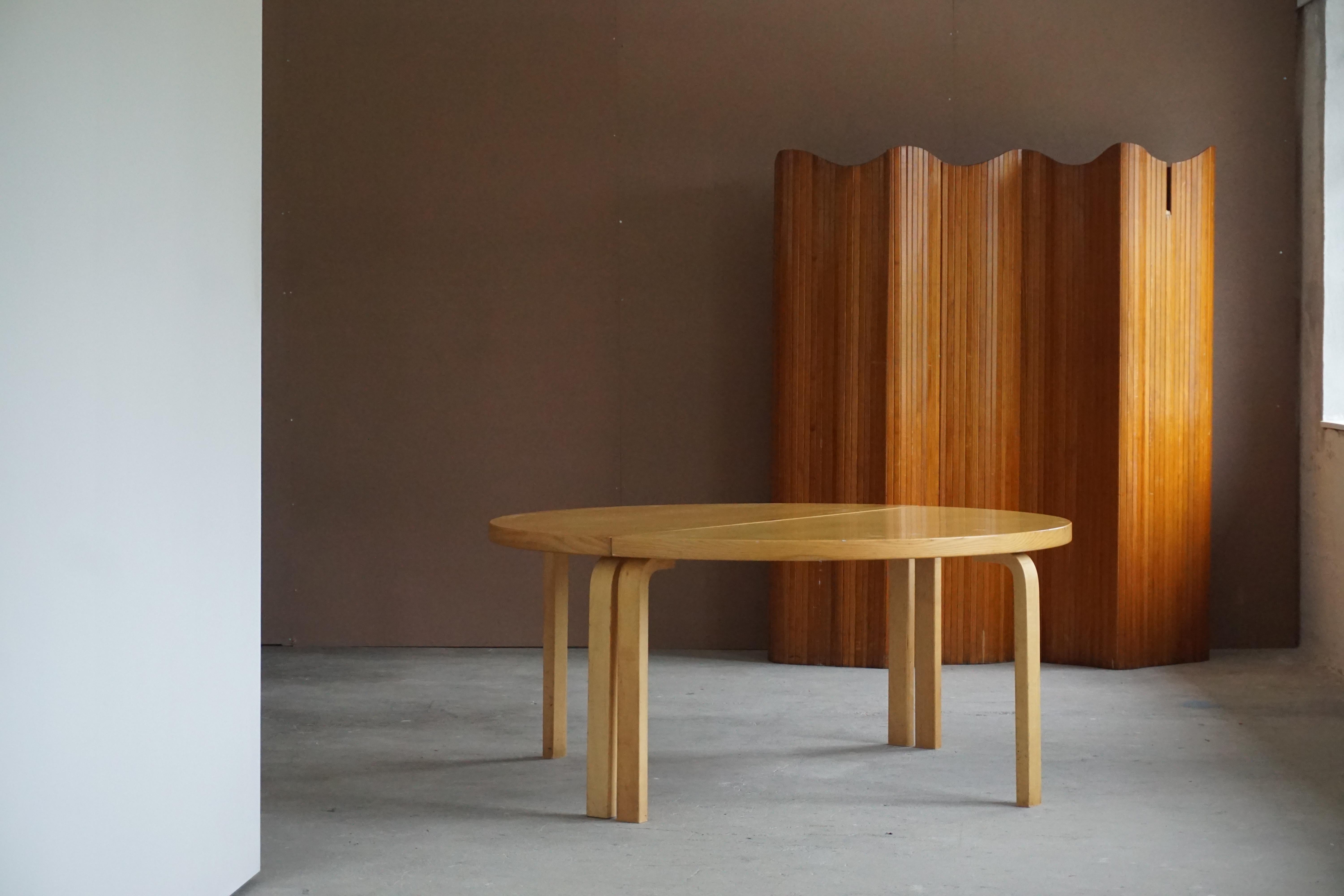 Scandinavian Modern Large Round Dining Table in Birch by Alvar Aalto for Artek, 1980