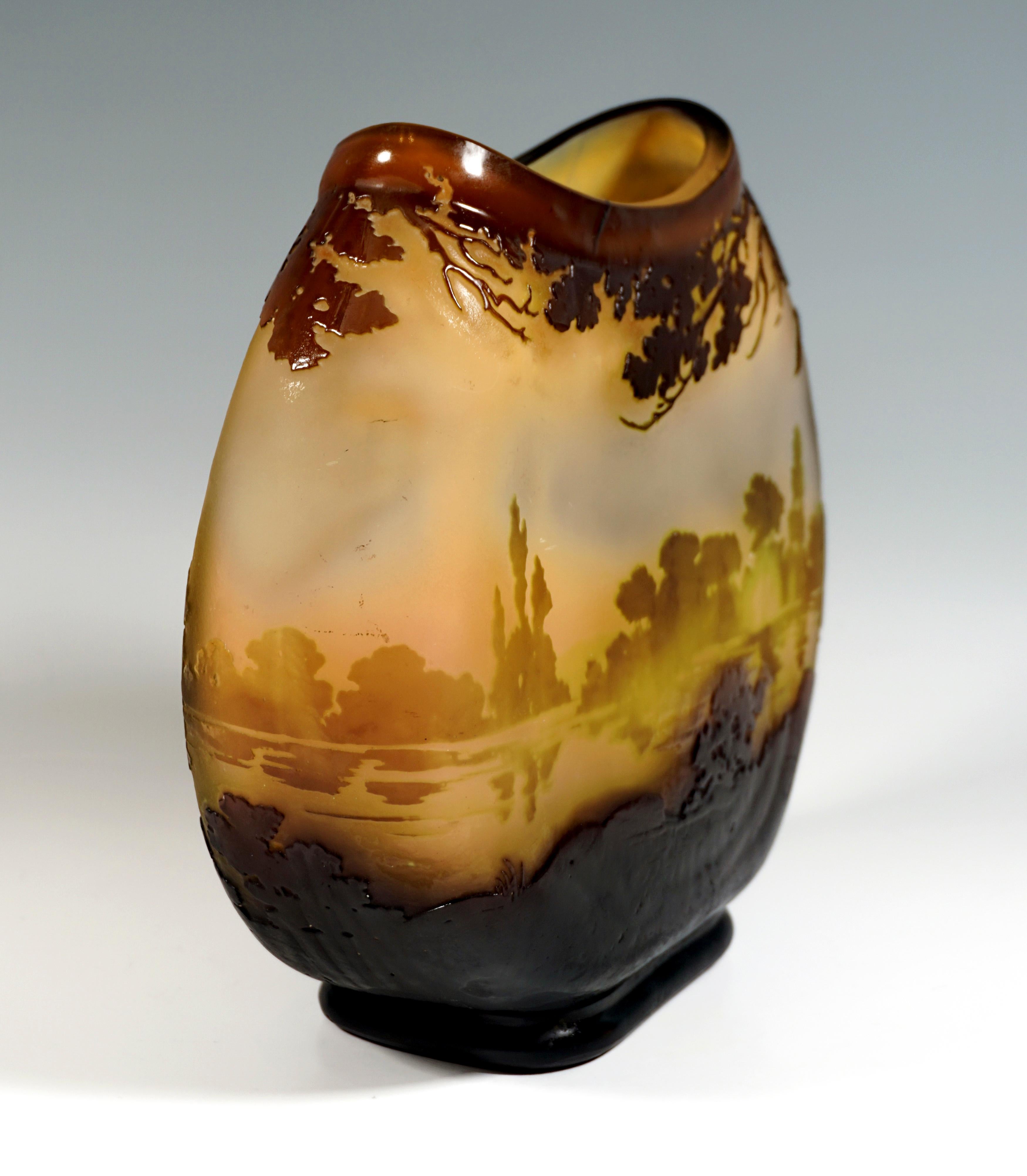 art nouveau vase shapes