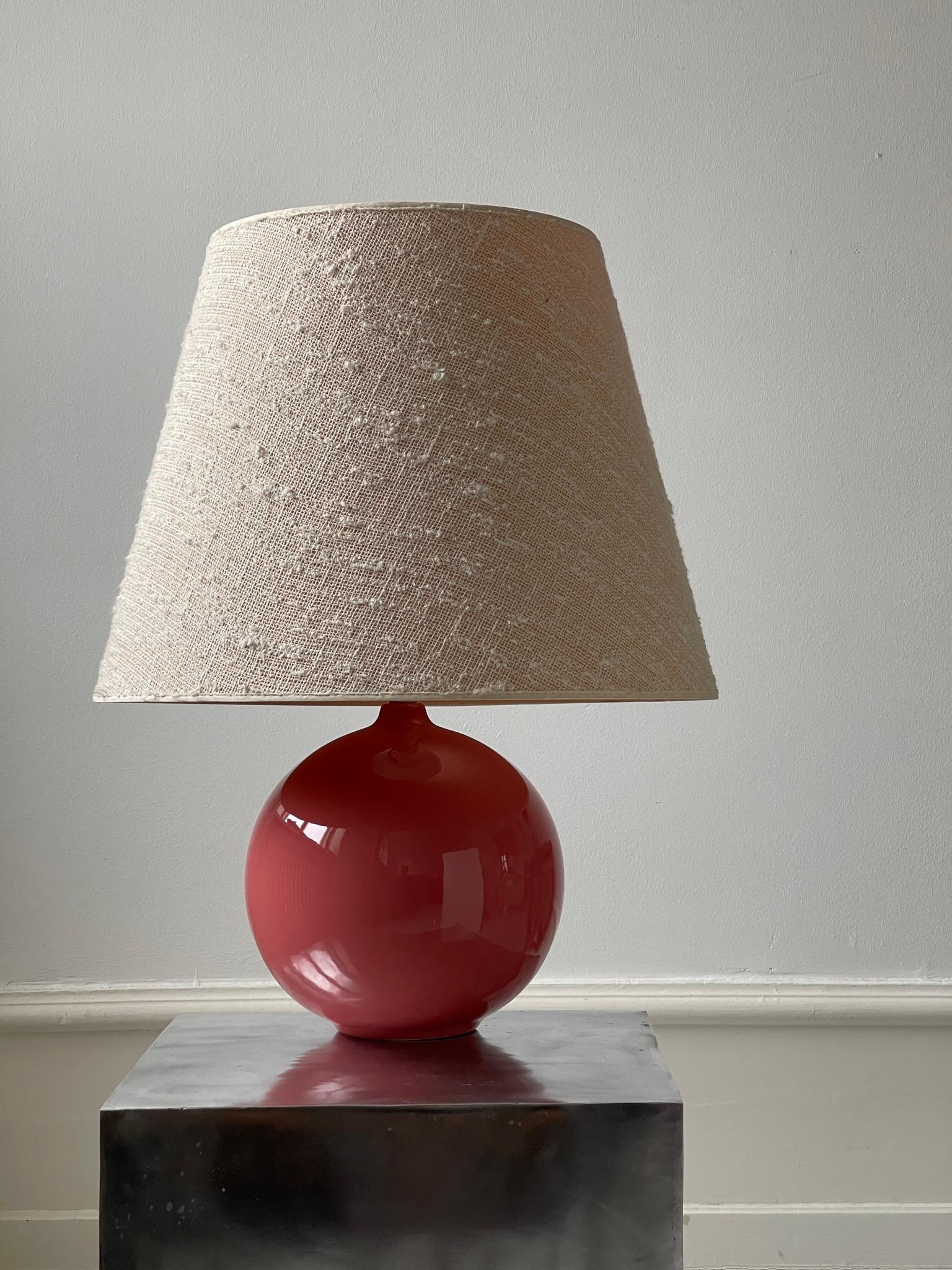 Mid-20th Century Large Round French Ceramic Table Lamp in in Rose Red Glaze For Sale