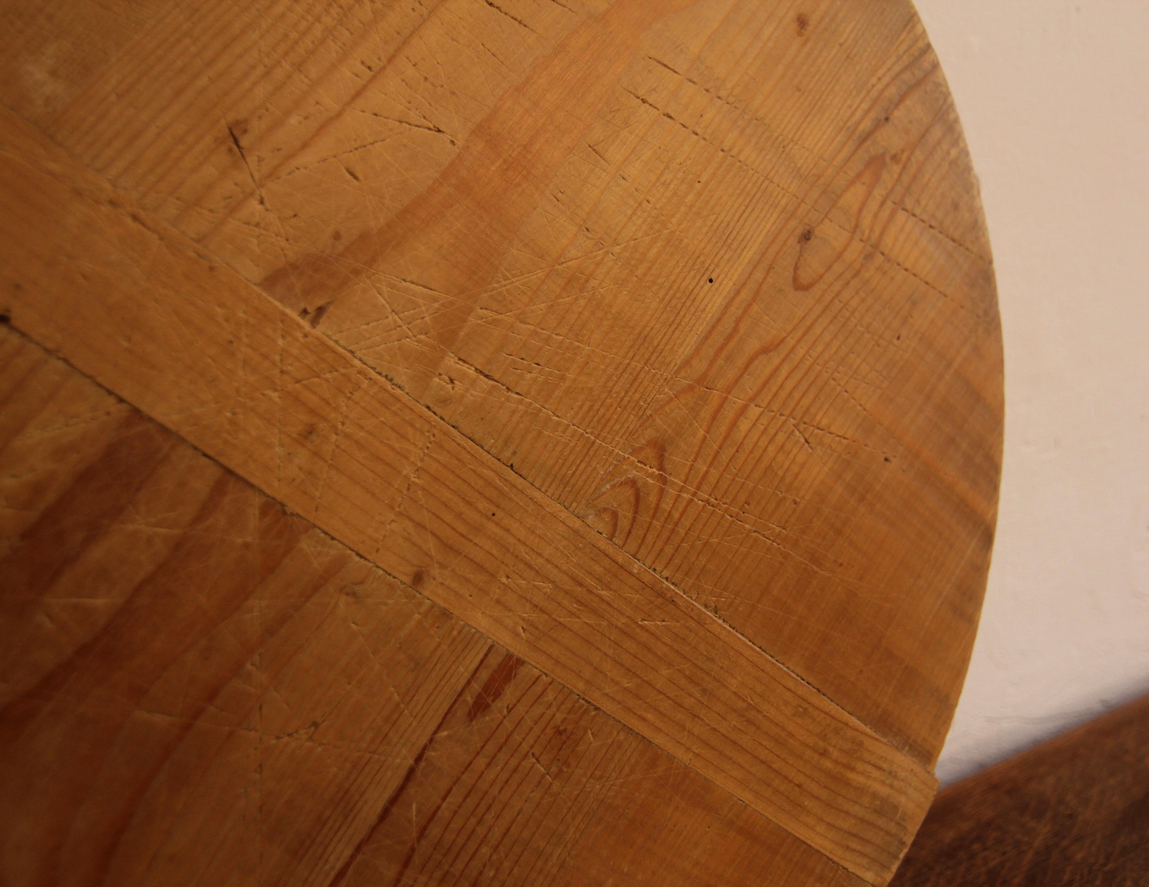 Large Round German Wooden Cutting or Serving Board For Sale 3