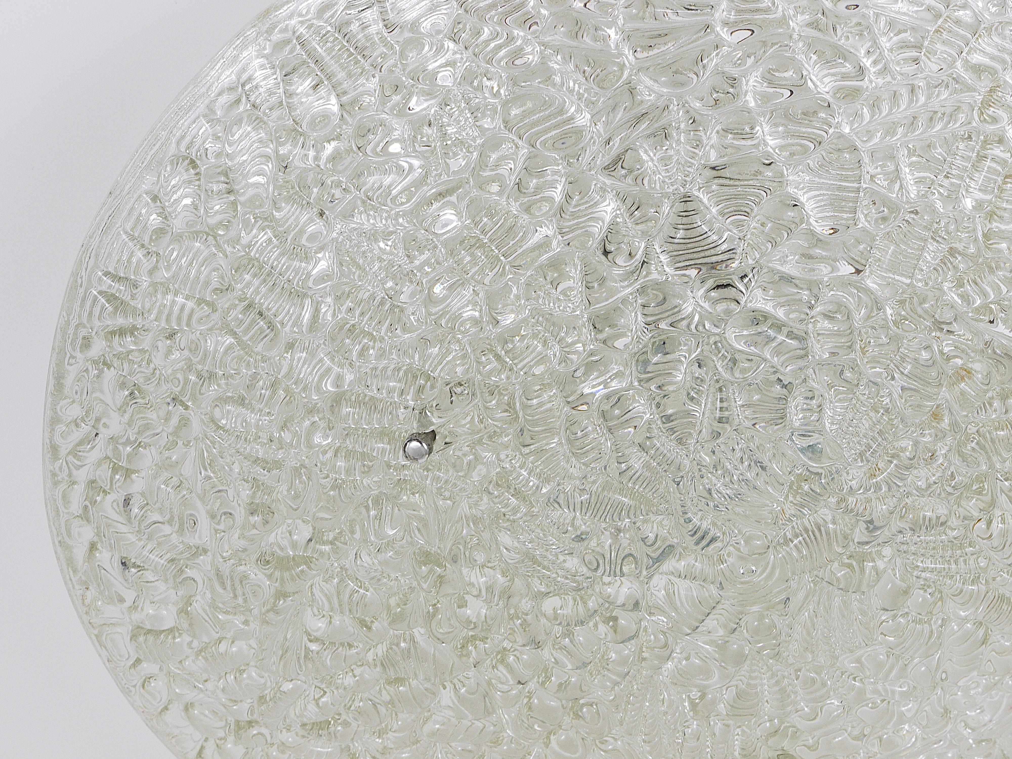 Large Round J. T. Kalmar Mid-Century Textured Glass Flush Mount,  Austria, 1960s For Sale 8