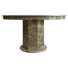 Grande table ronde en marbre