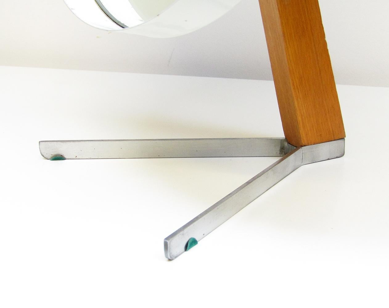 Großer runder minimalistischer Tischspiegel aus den 1960er Jahren von Robert Welch für Durlston Designs im Angebot 1