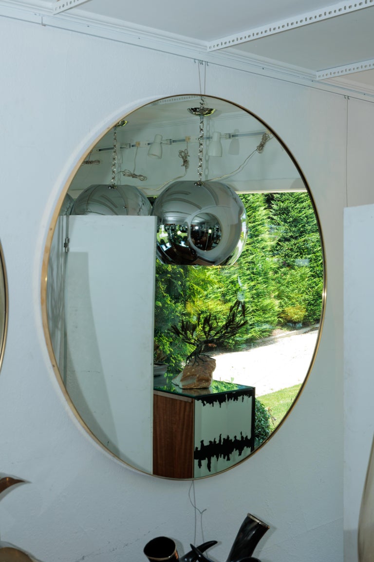 Large Round Mirror with Brass Detail For Sale at 1stDibs