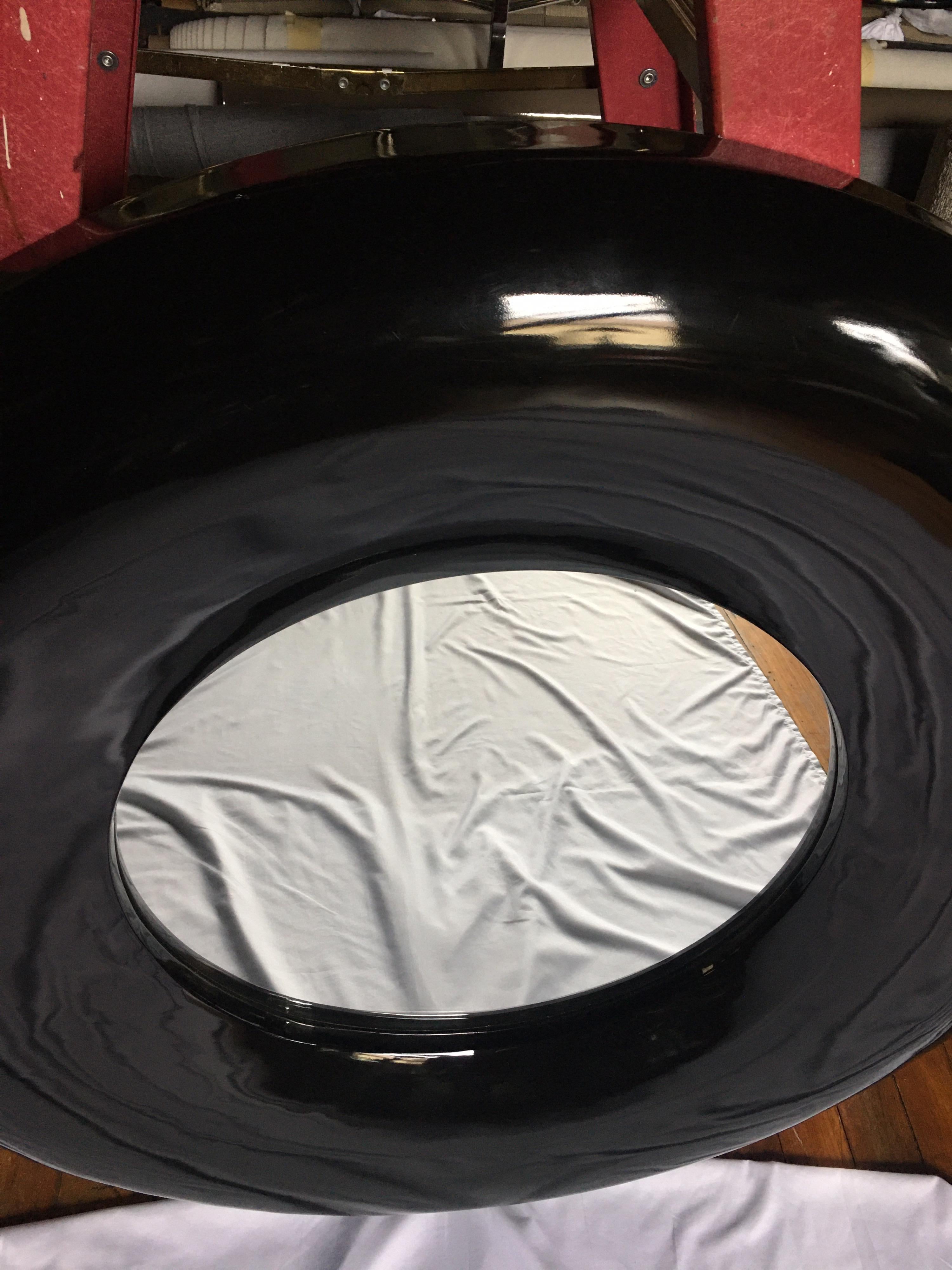 Large Round Modern Lacquered Bullseye Wall Mirror In Good Condition In Lambertville, NJ