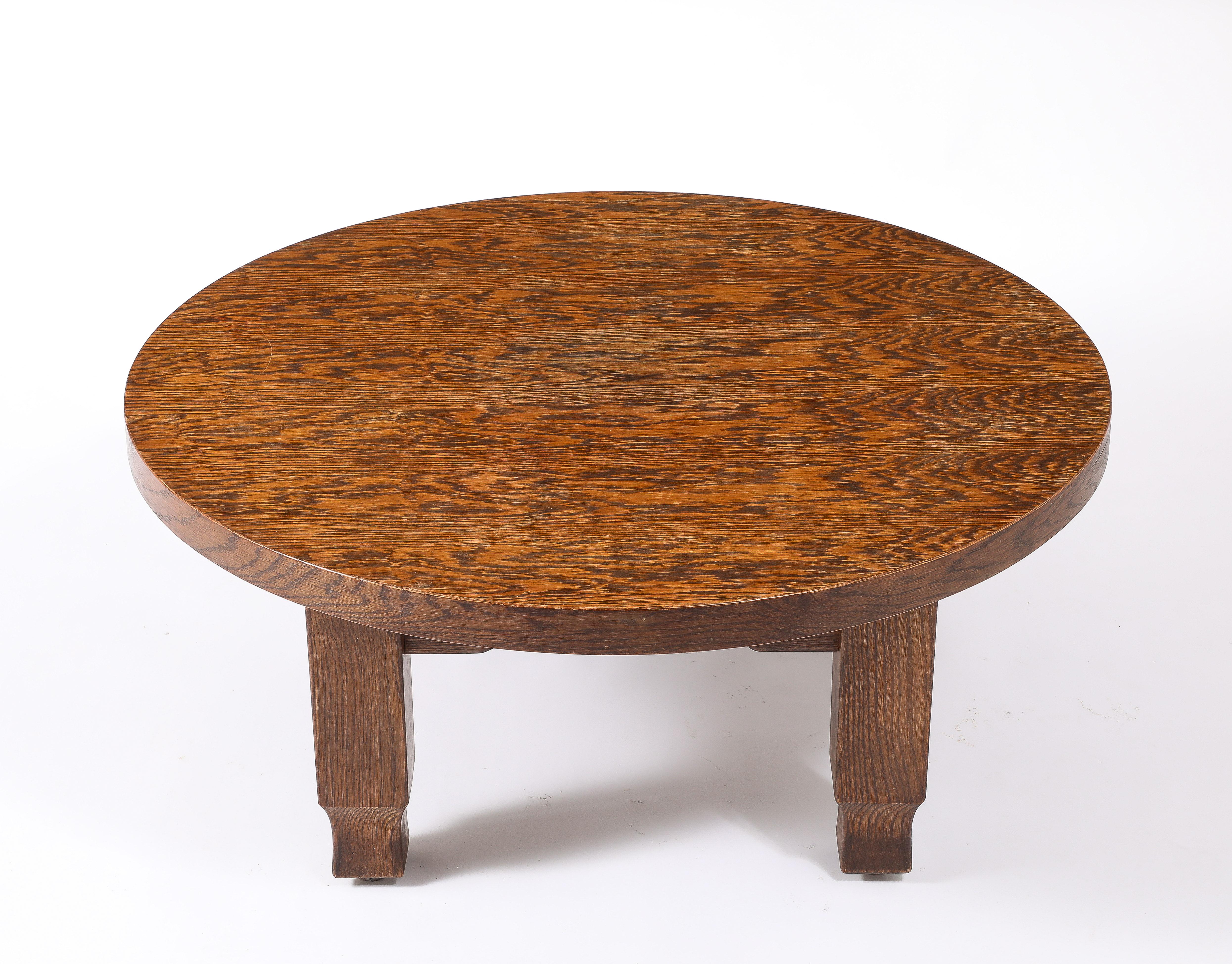 Großer runder Couchtisch aus Eiche, Frankreich 1940er Jahre (20. Jahrhundert) im Angebot