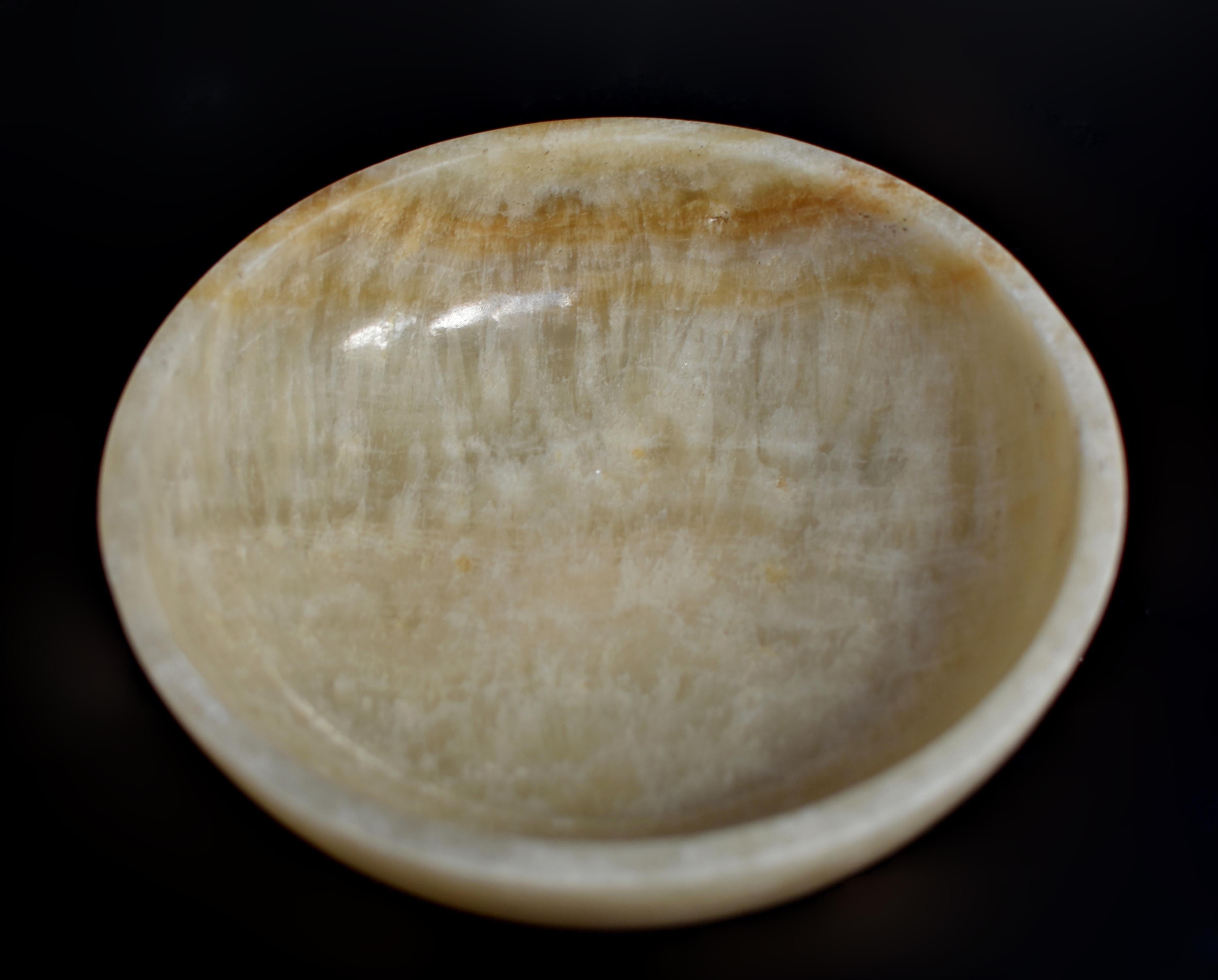 XXI secolo e contemporaneo Large Natural Onyx Bowl 9.45