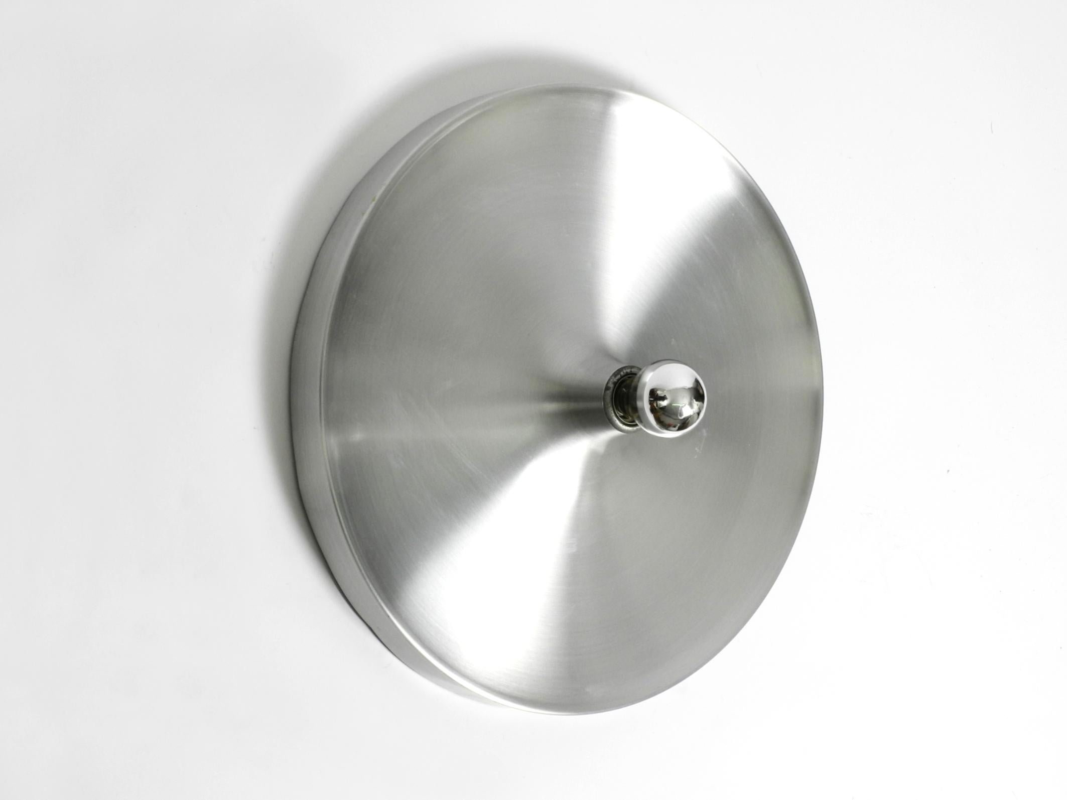 Grande lampada da soffitto o da parete in alluminio originale degli anni '60 di NO AGE di Honsel in vendita 7
