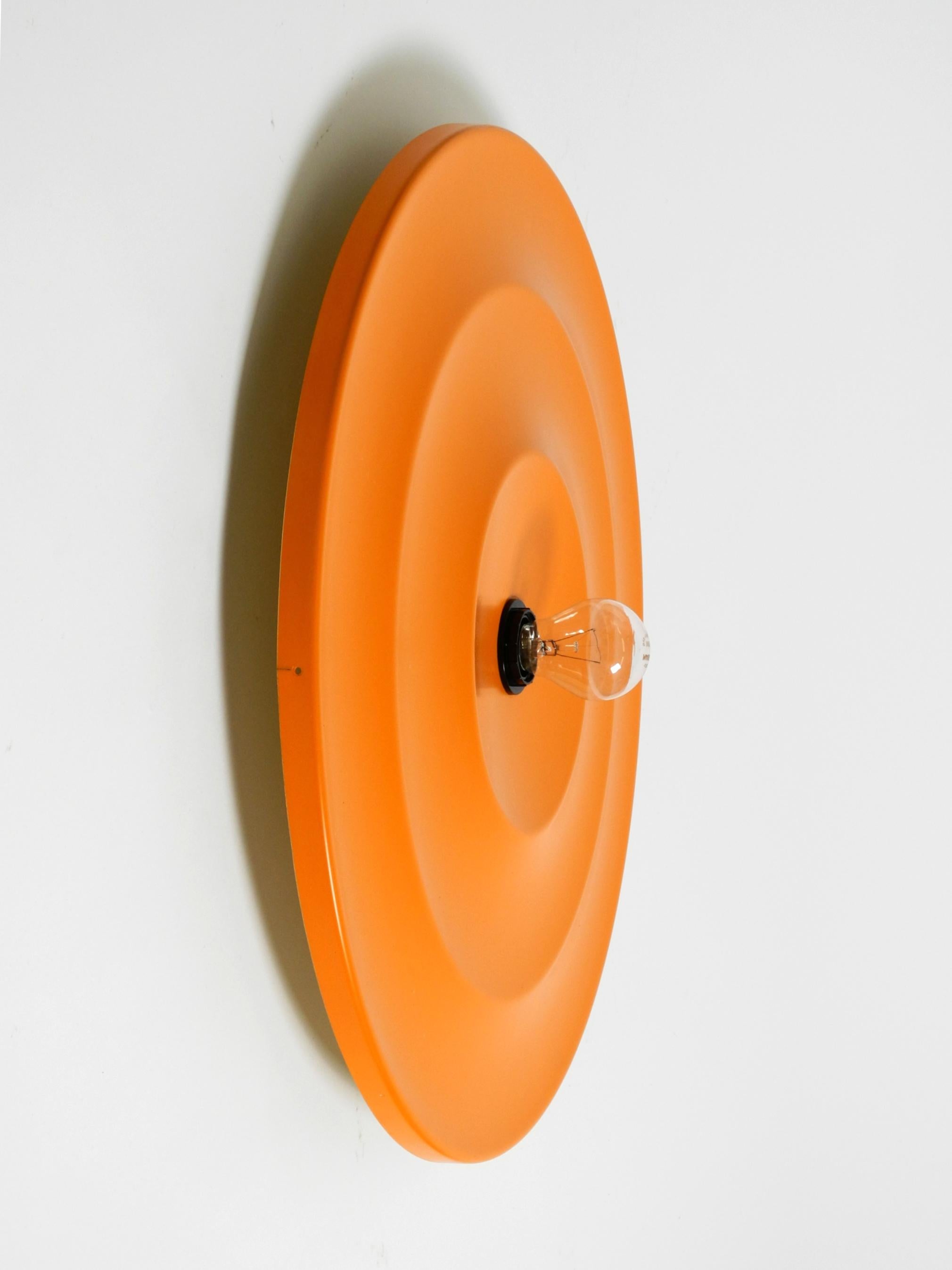 Lampada da soffitto o da parete originale e rotonda di grandi dimensioni  Ø 60 cm  Mid Century Space AGE In condizioni buone in vendita a München, DE