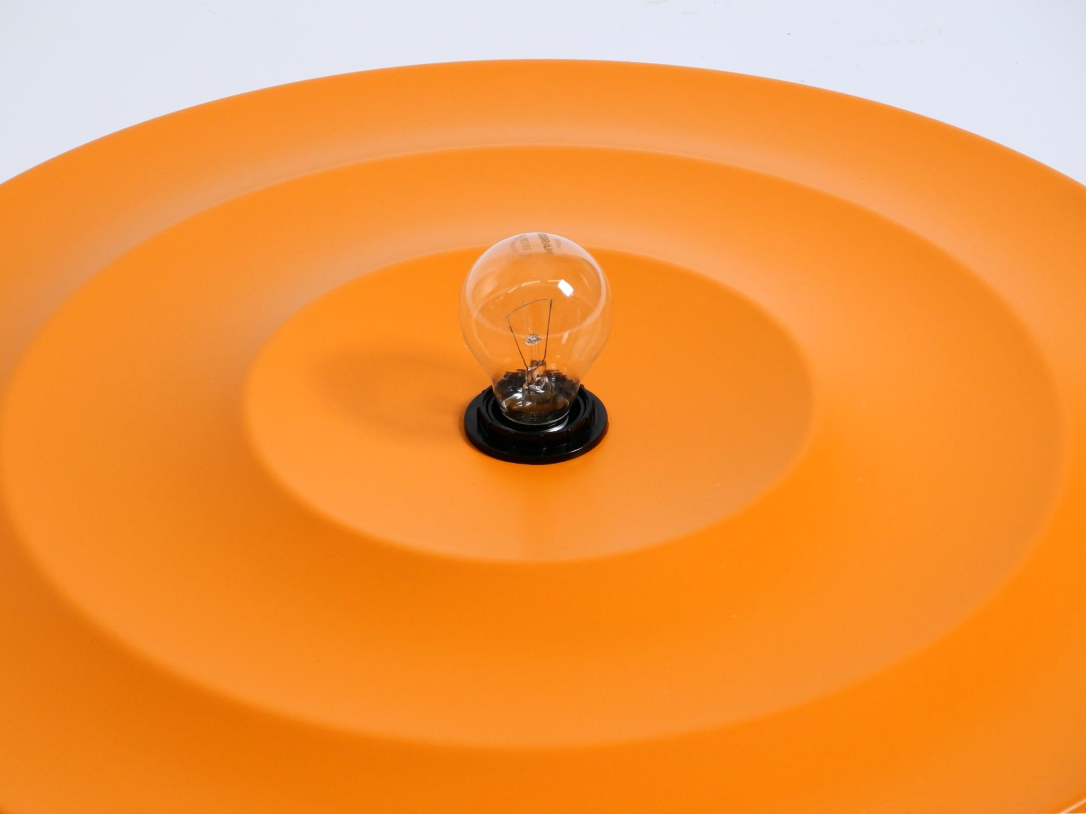 Metà XX secolo Lampada da soffitto o da parete originale e rotonda di grandi dimensioni  Ø 60 cm  Mid Century Space AGE in vendita