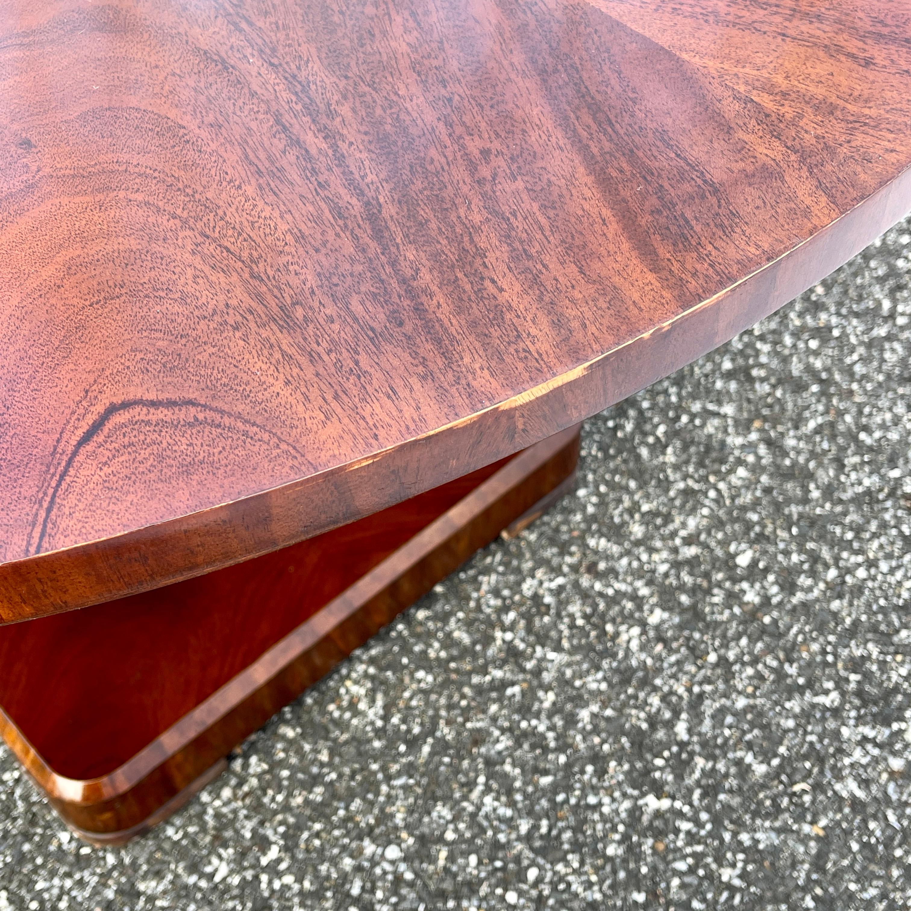 Large Round Ralph Lauren Benchmade Mahogany Center Table 8