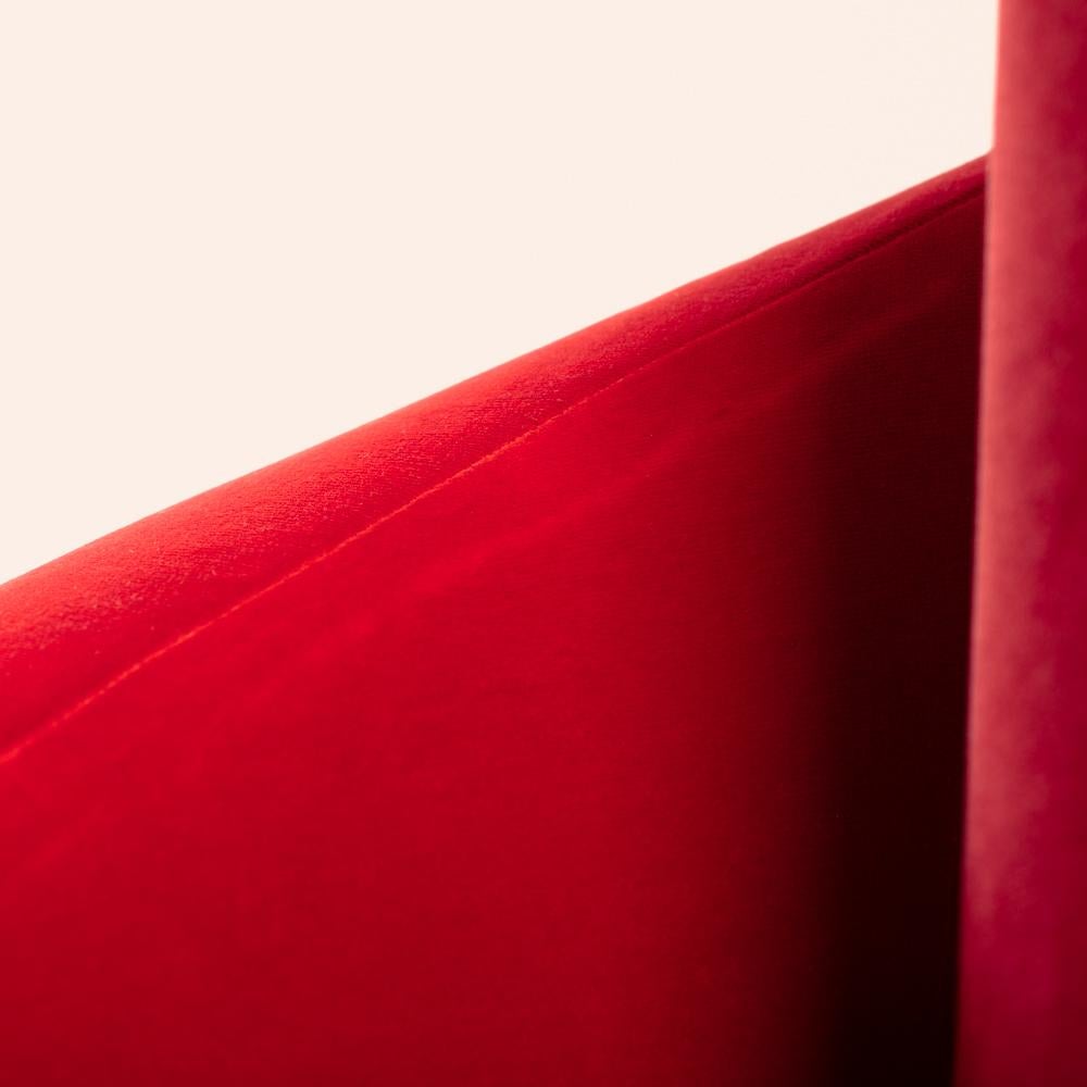 Großes rundes Sofa aus rotem Samt mit Turm von Edra  (Italienisch) im Angebot