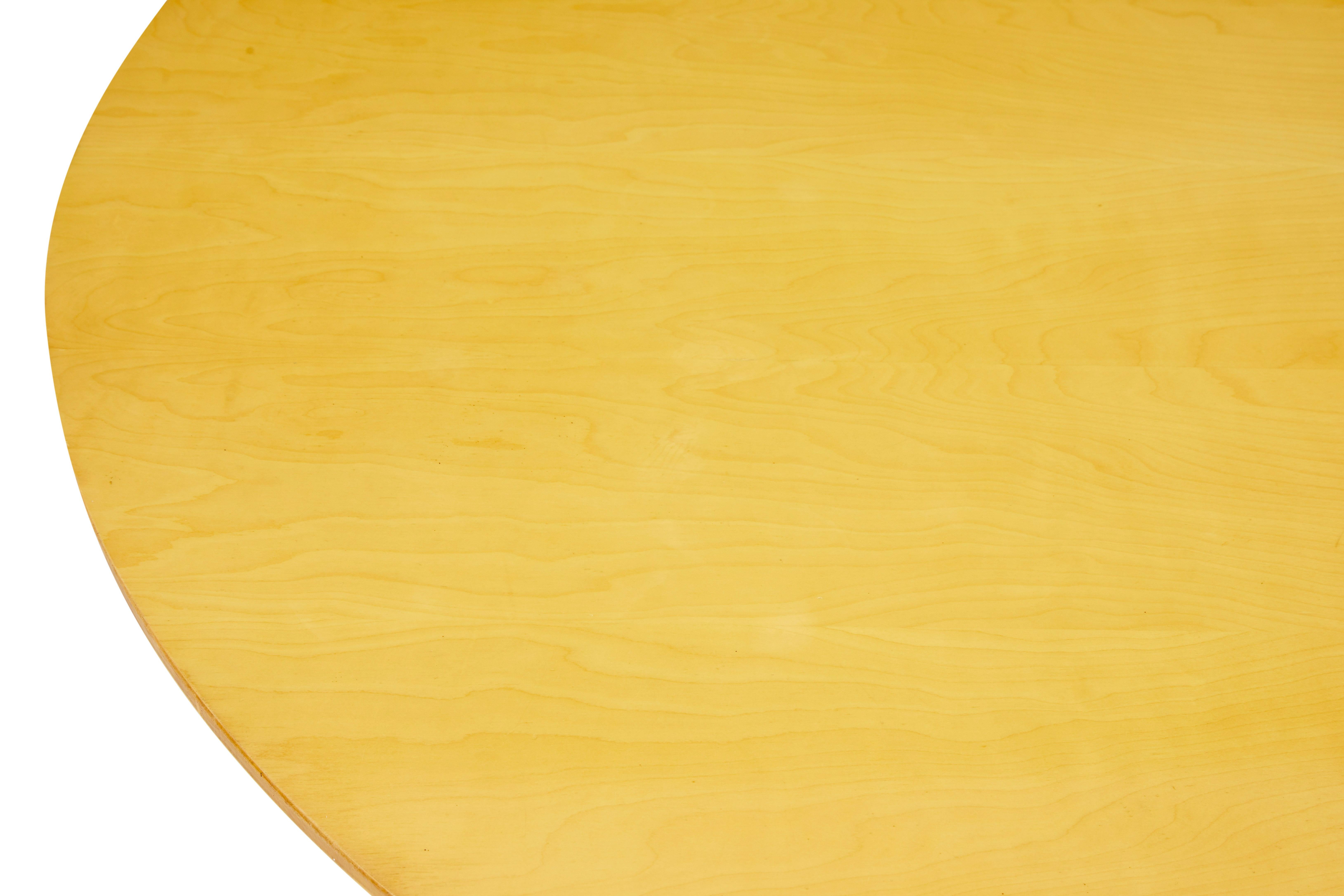 Hand-Crafted Large round Scandinavian Bruno Mathsson birch dining table For Sale