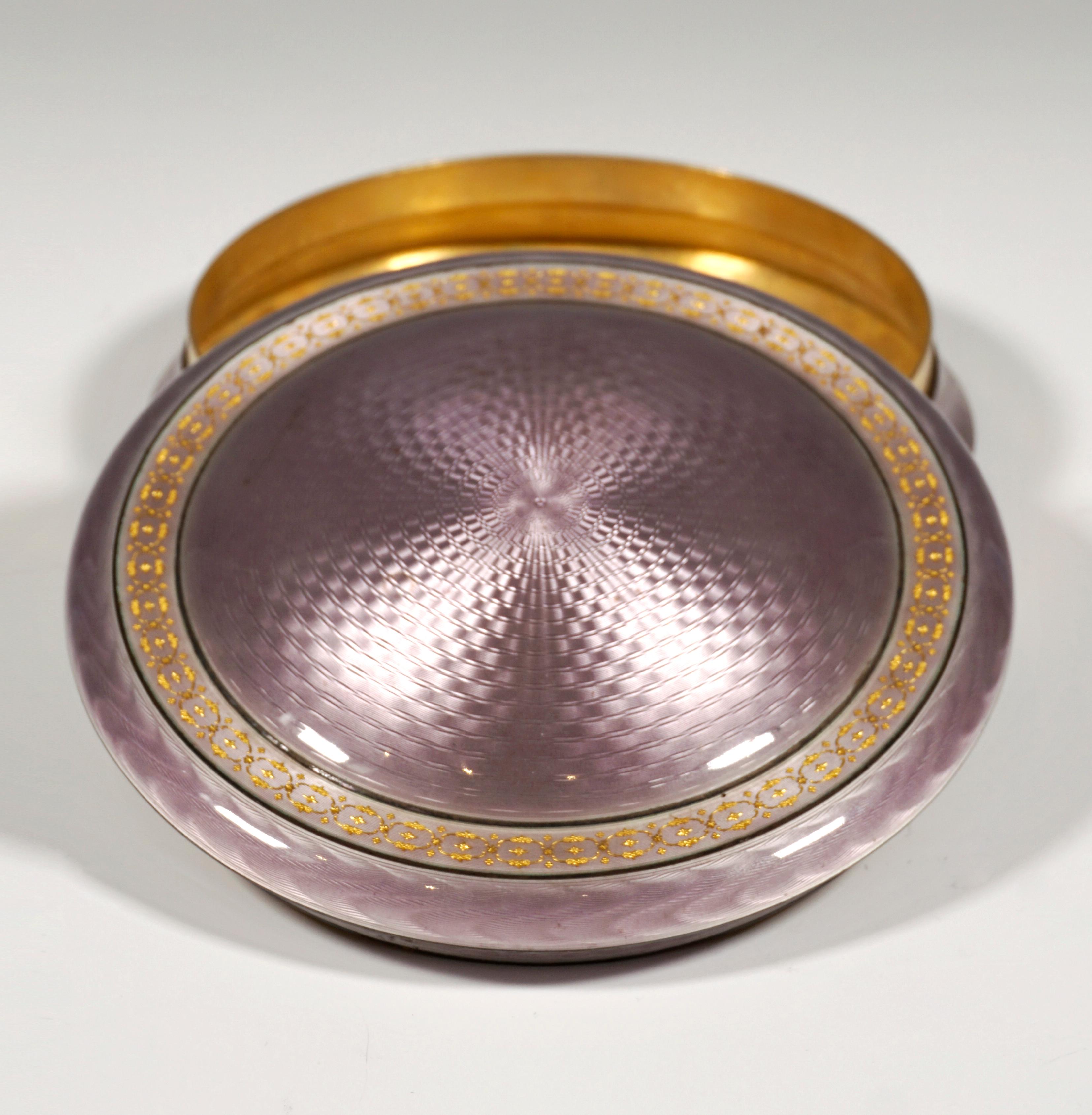 Large Round Silver Gilded Guilloche-Enamel Box by David Anderson, Norway In Good Condition In Vienna, AT