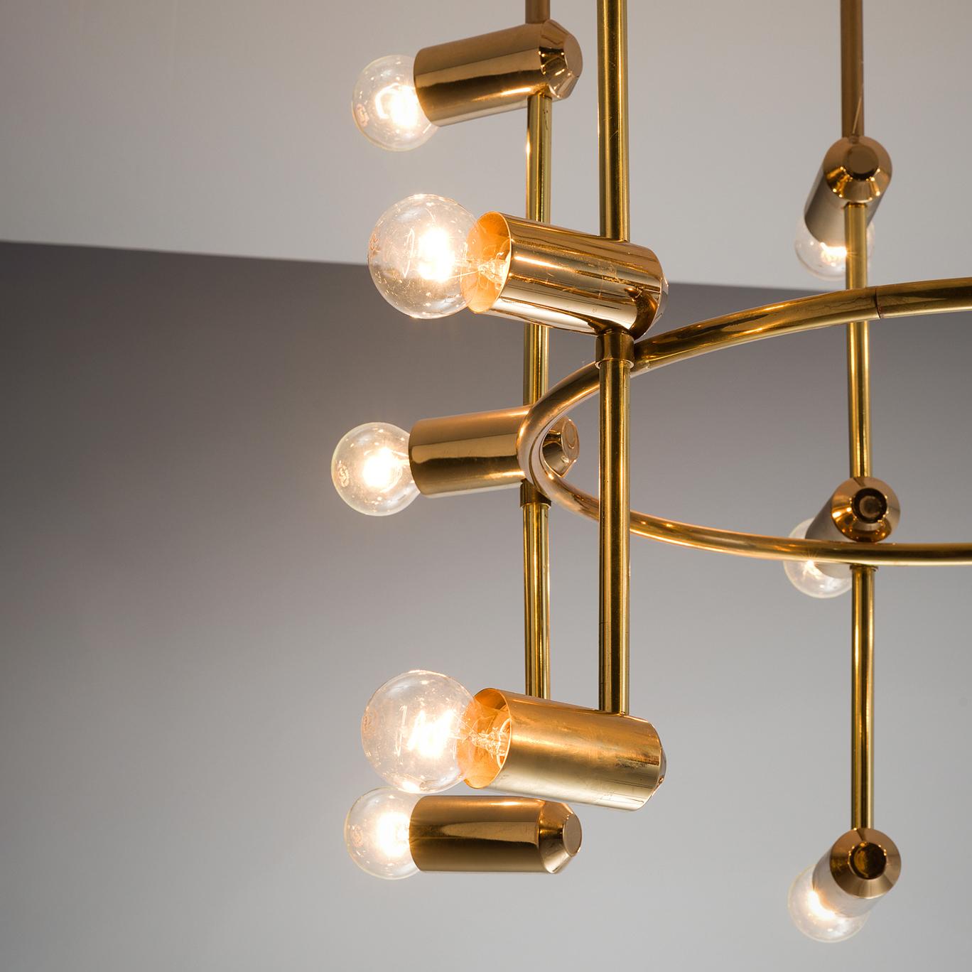 Large Round Swiss Chandelier in Brass In Good Condition In Waalwijk, NL