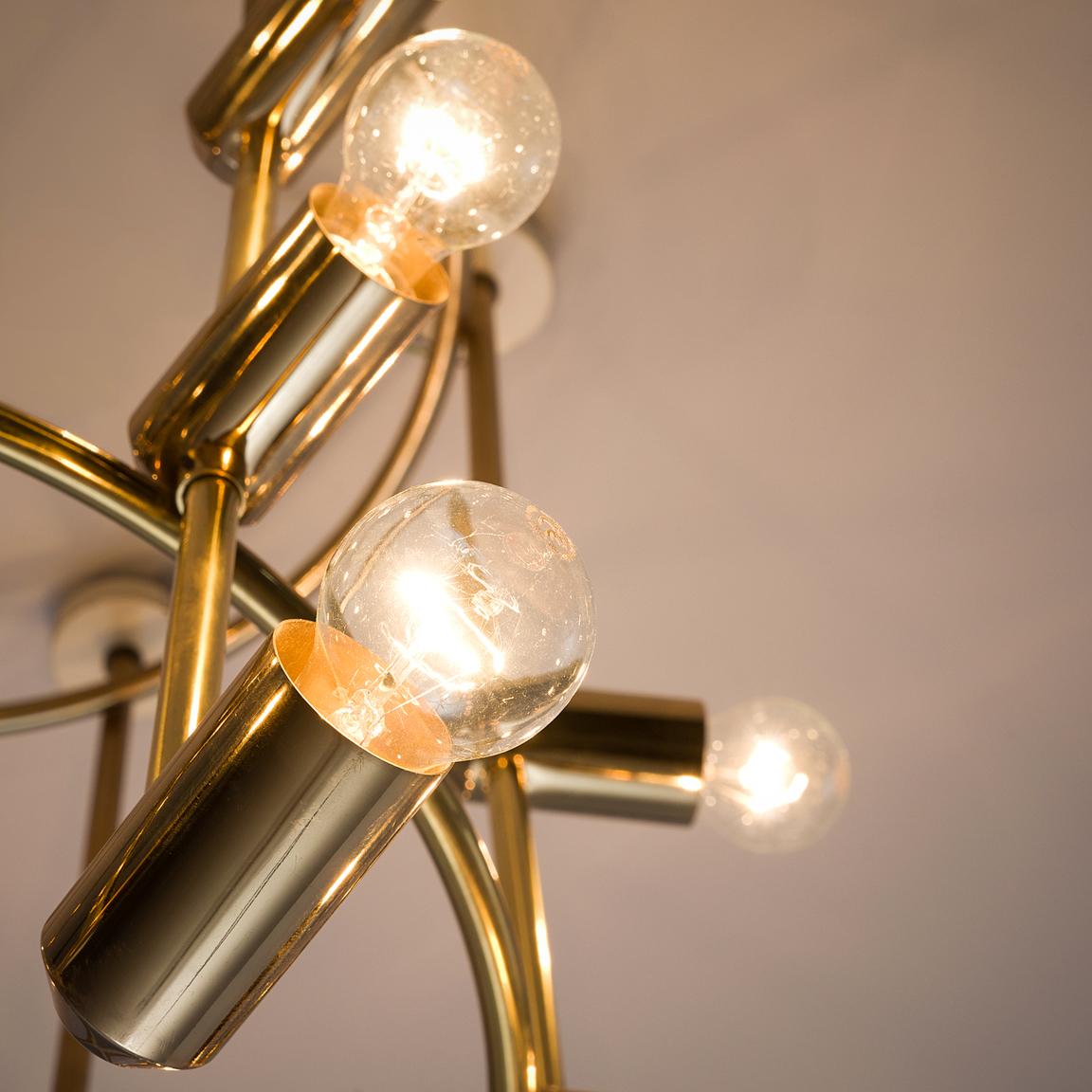 Mid-20th Century Large Round Swiss Chandelier in Brass
