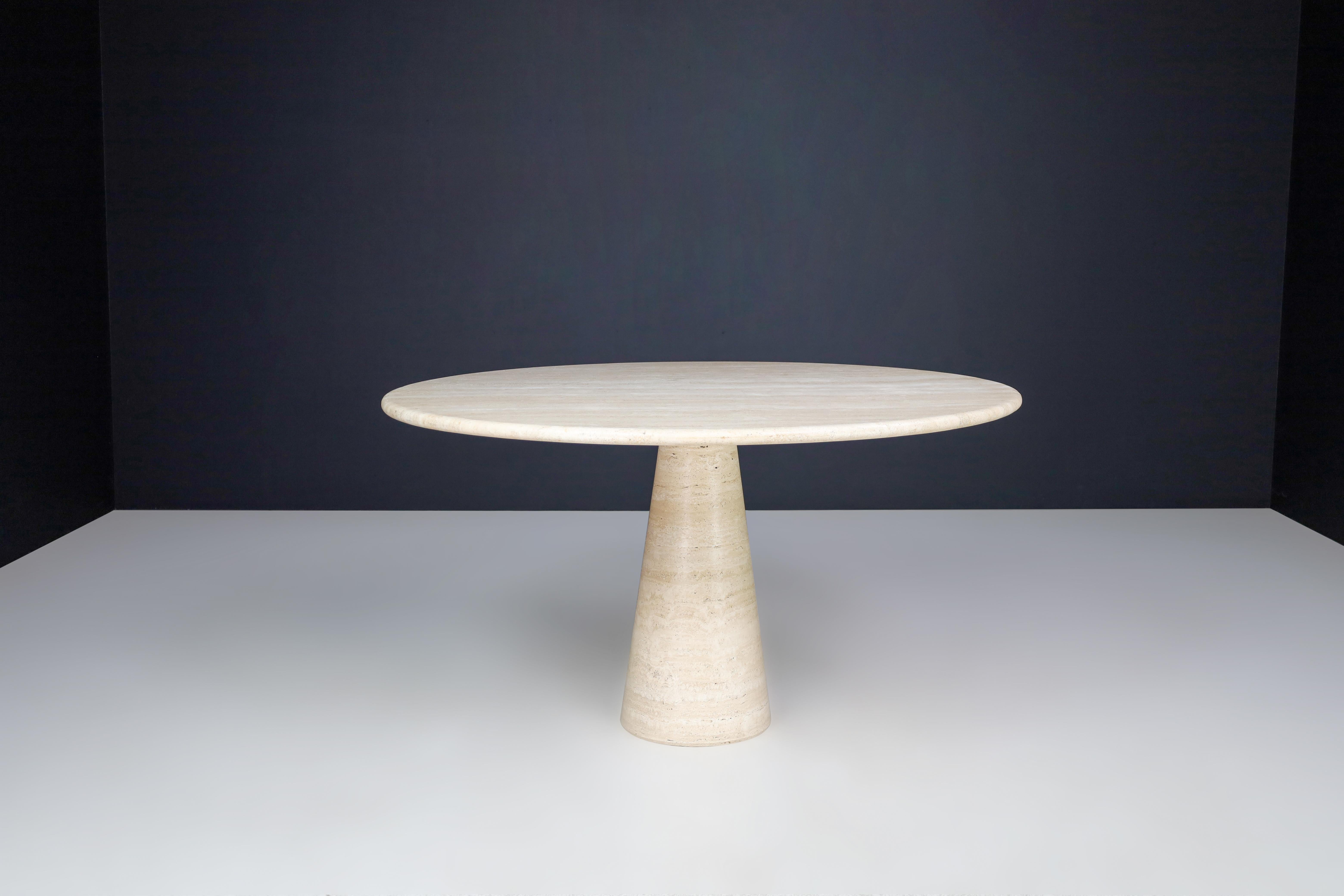 Mid-Century Modern Round Travertine Dining or Centre Table, Italy, 1970s   For Sale 6