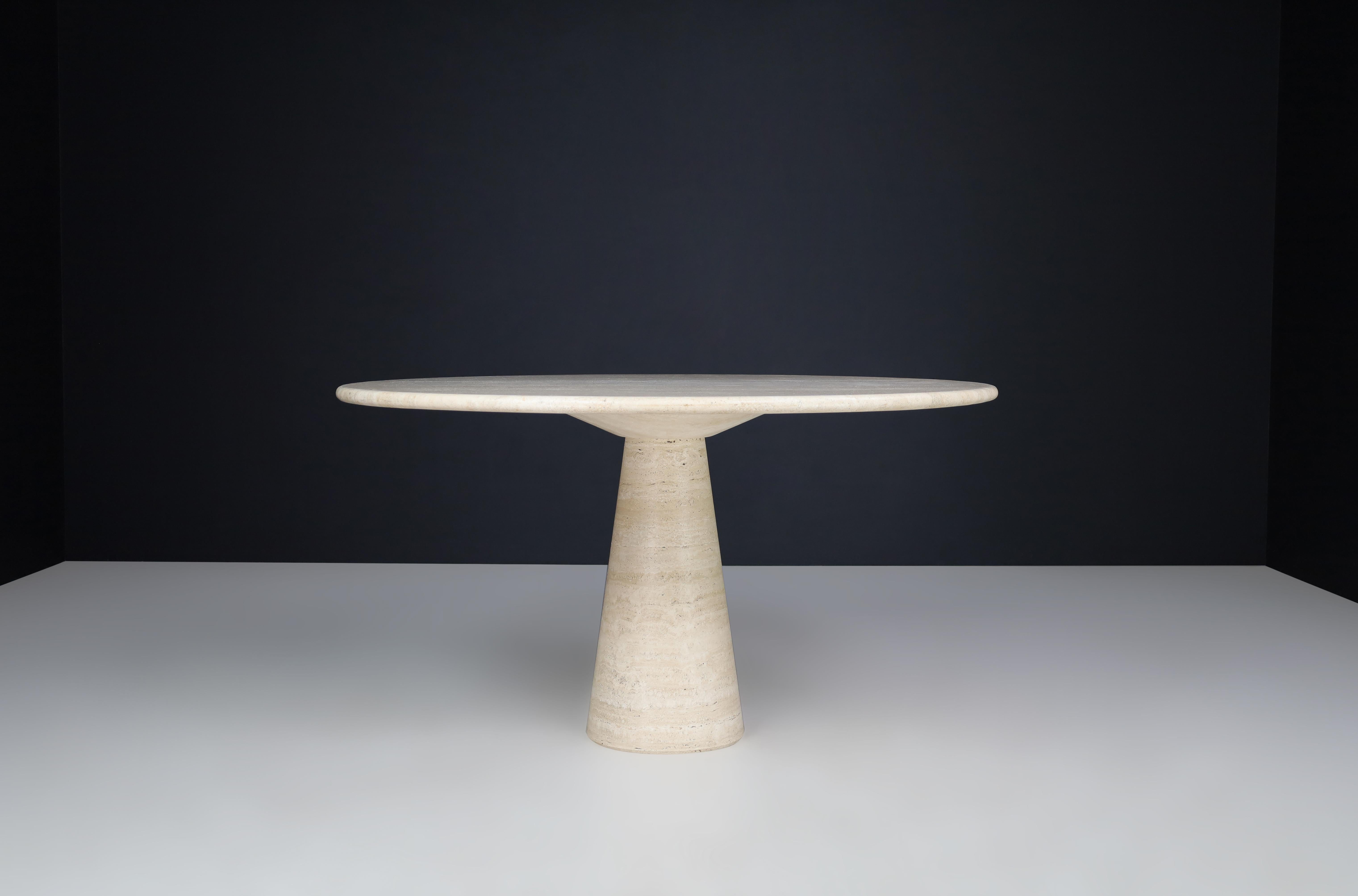 Mid-Century Modern Round Travertine Dining or Centre Table, Italy, 1970s   For Sale 8