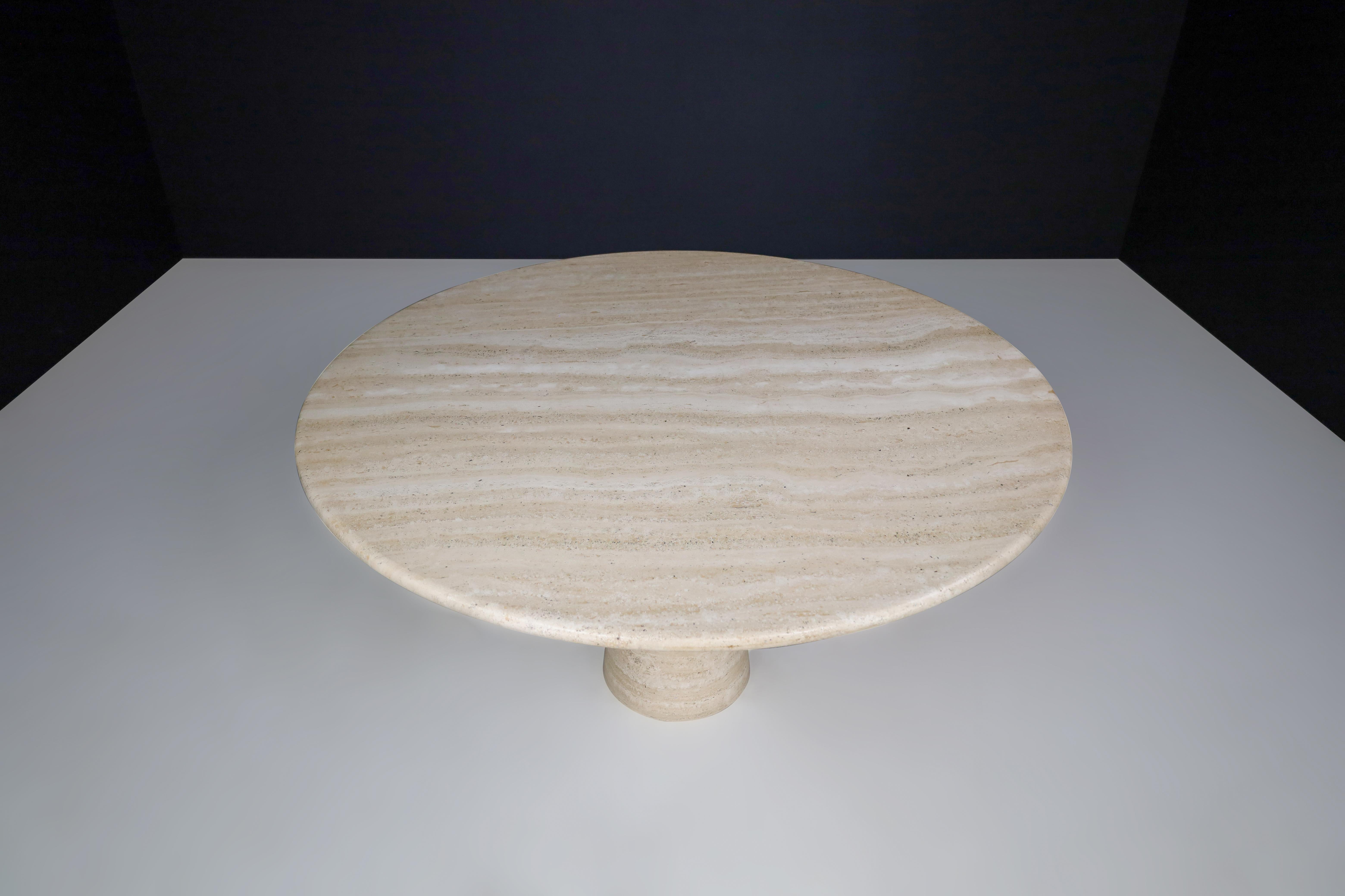 Mid-Century Modern Round Travertine Dining or Centre Table, Italy, 1970s   For Sale 10