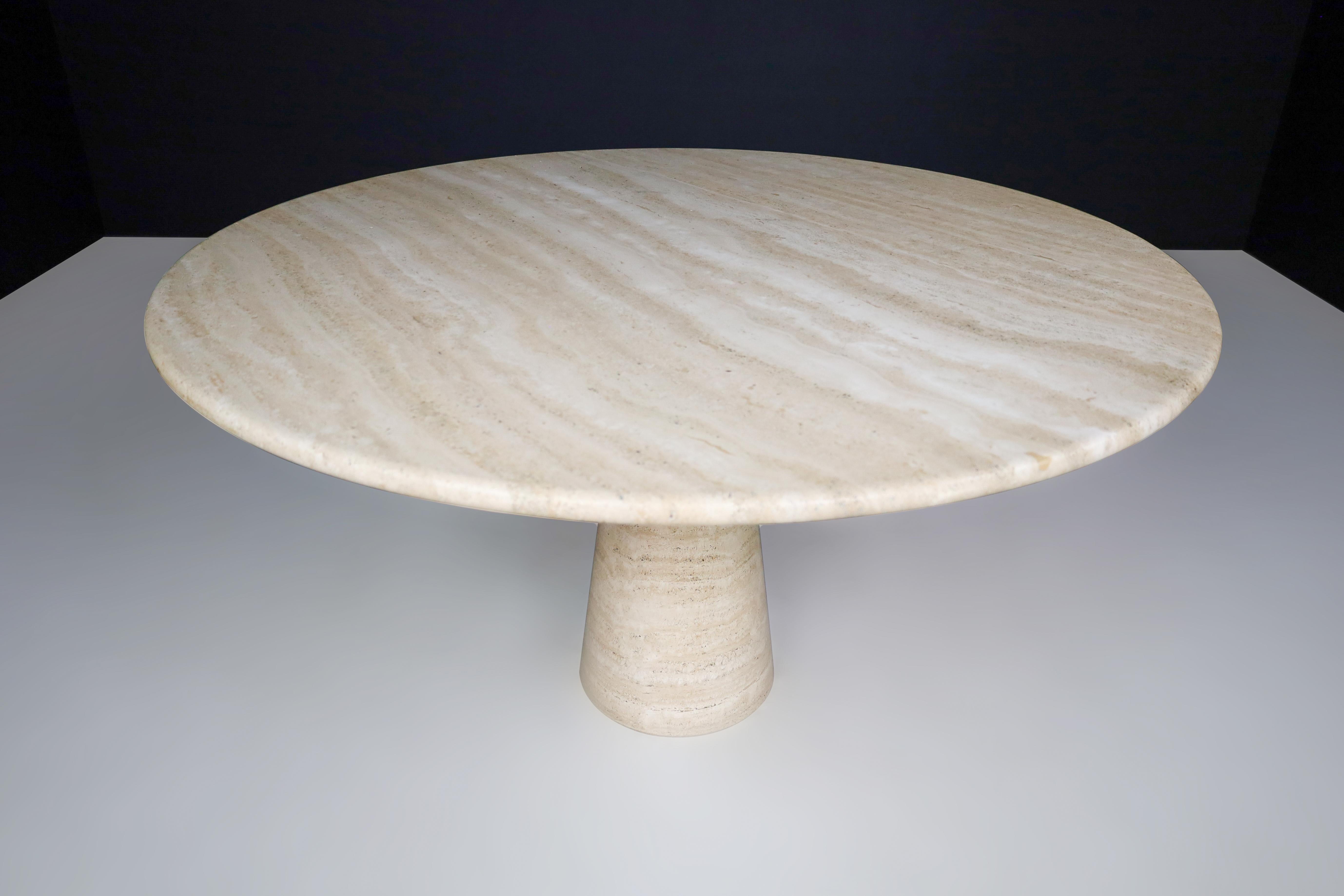Late 20th Century Mid-Century Modern Round Travertine Dining or Centre Table, Italy, 1970s   For Sale