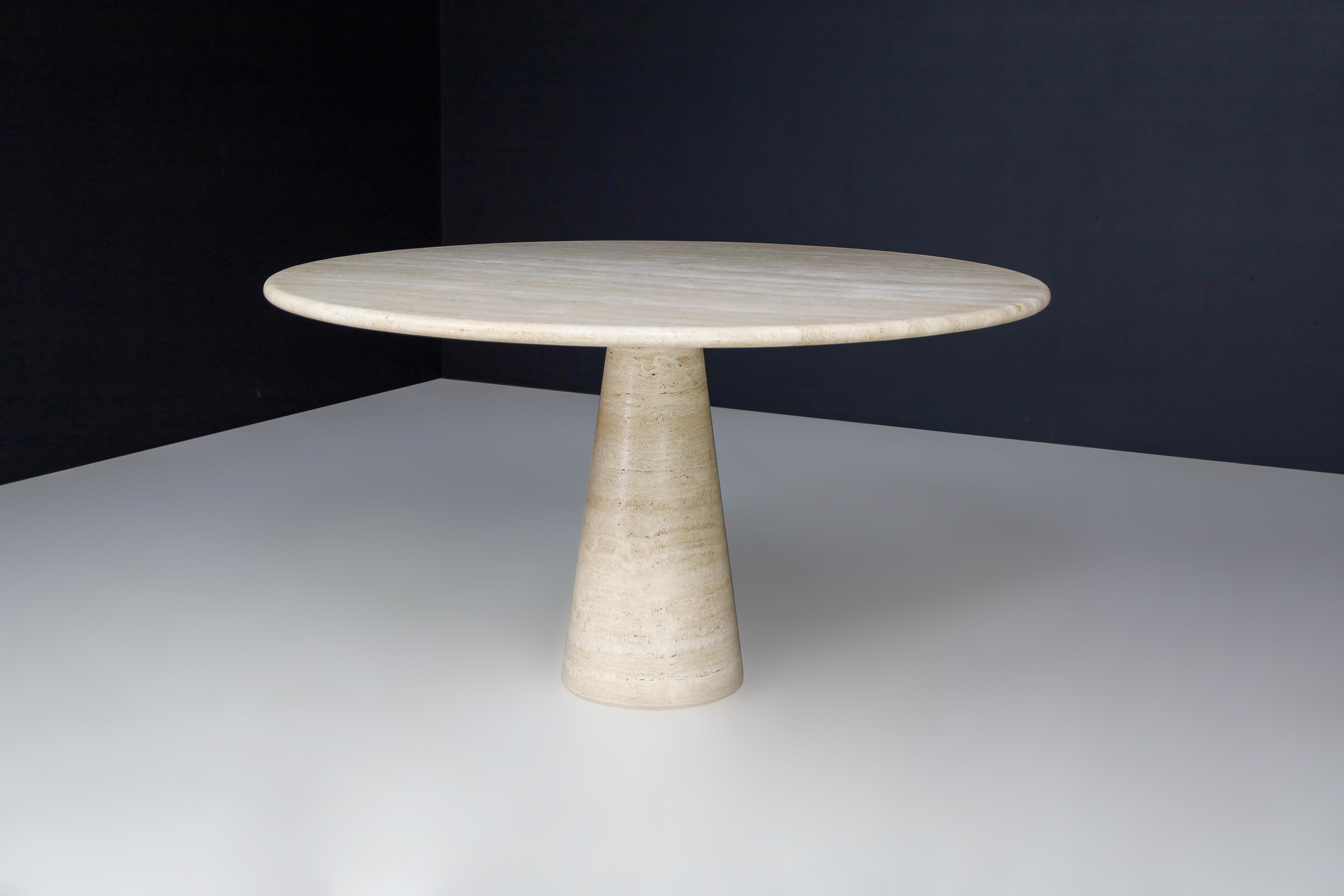 Mid-Century Modern Round Travertine Dining or Centre Table, Italy, 1970s   For Sale 3