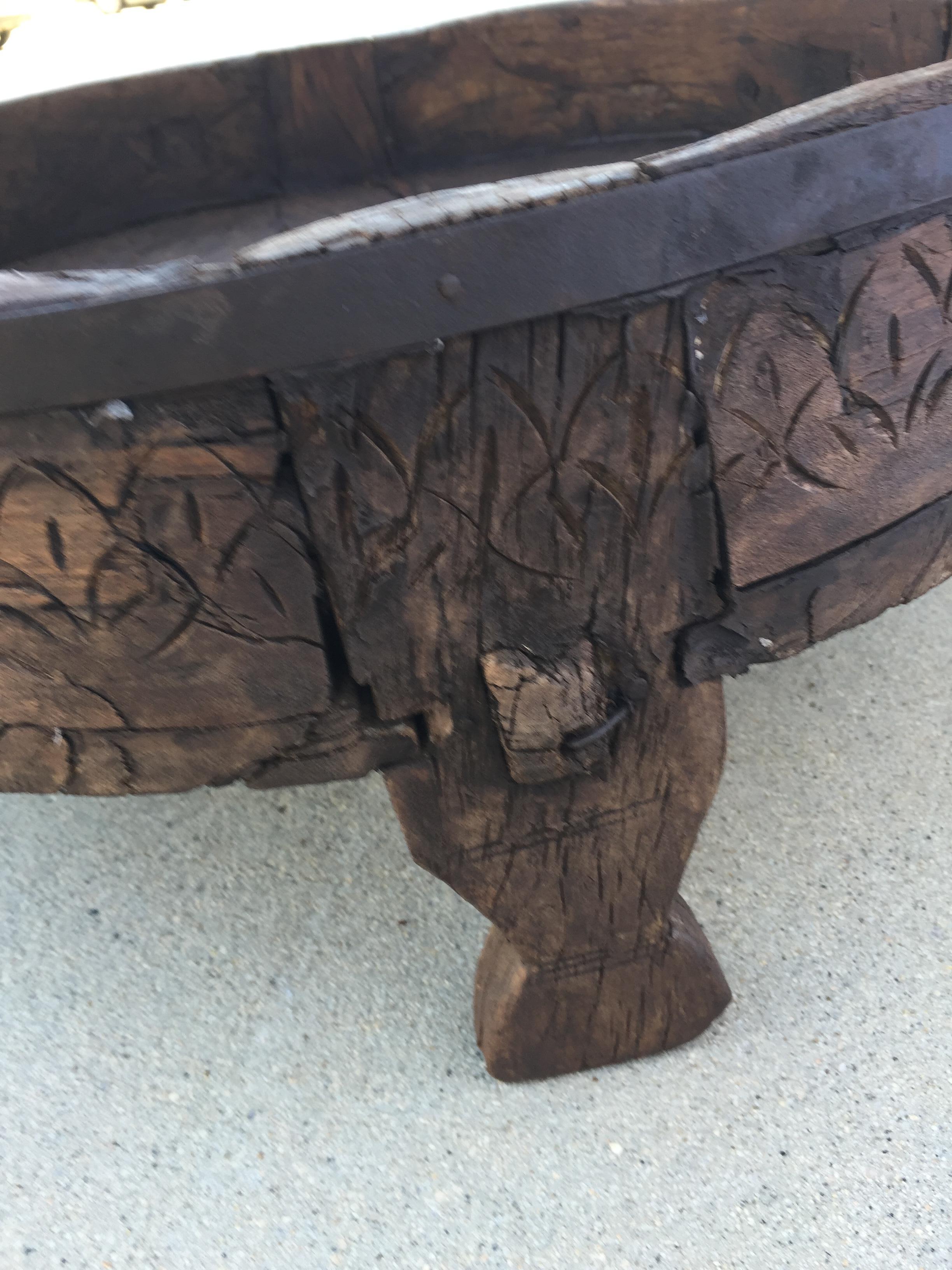 Large Round Tribal Low Grinder Table from India 1