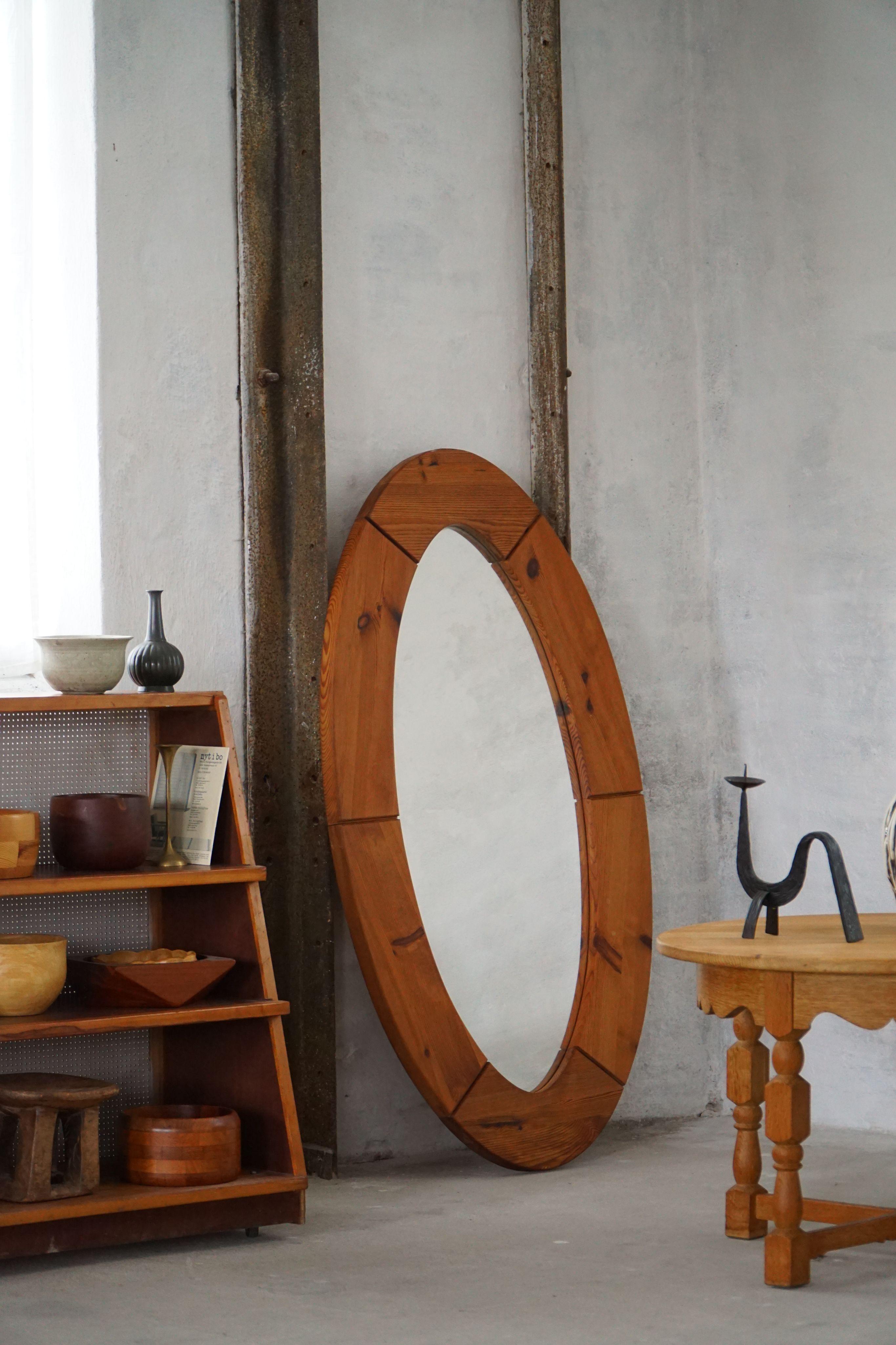 Large Oval Wall Mirror in Solid Pine by Glasmäster Markaryd, Sweden, 1960s For Sale 5