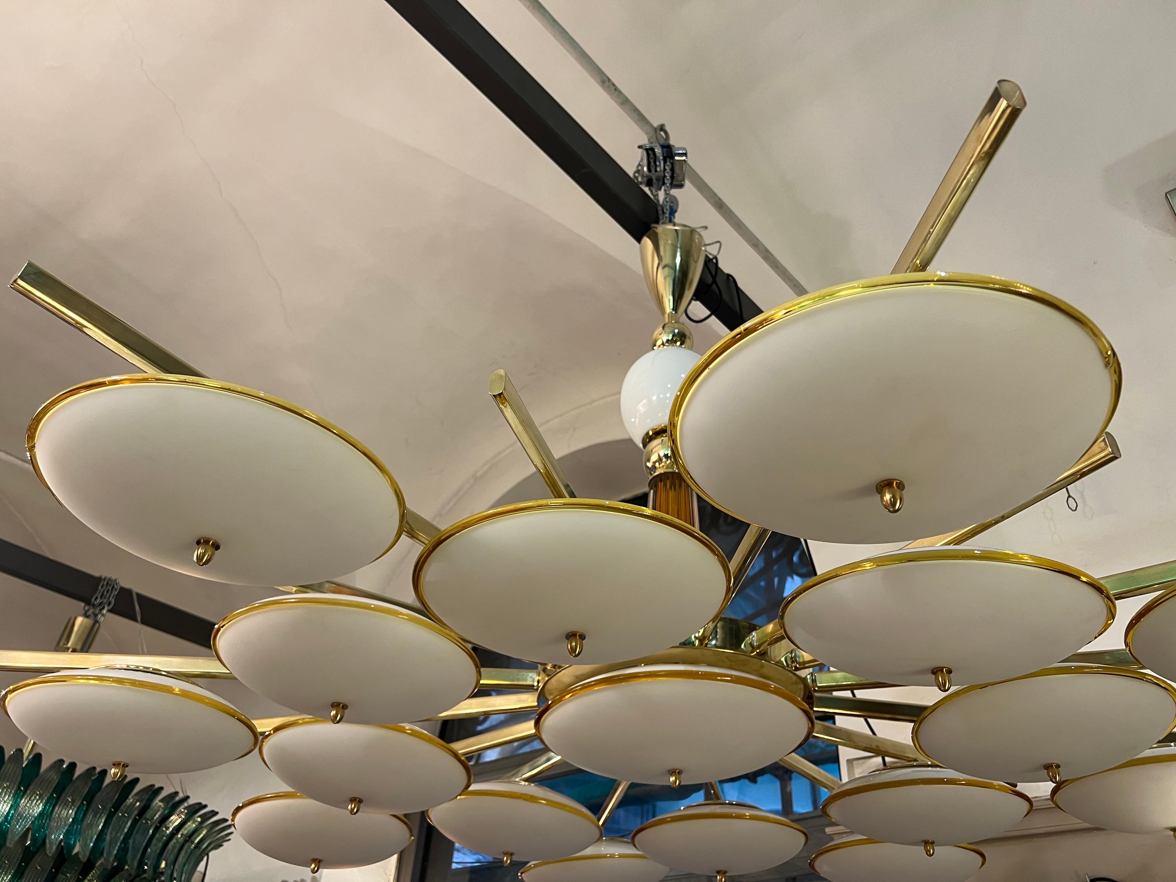 Large Round White and Amber Toned Murano Glass Chandelier by Vistosi, 1970 For Sale 8