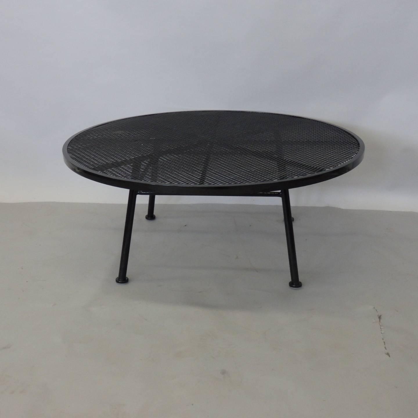 American Large Round Woodard Gloss Black Wrought Iron Coffee Cocktail Table