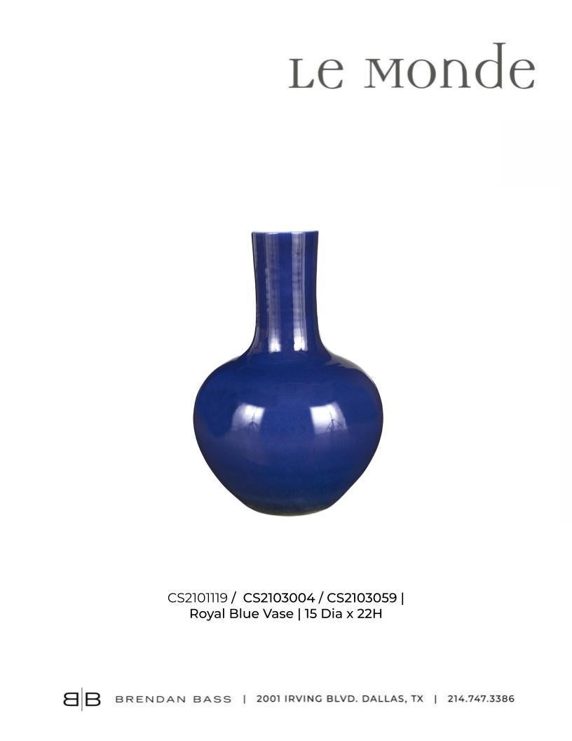 20ième siècle Grand vase bleu royal en vente