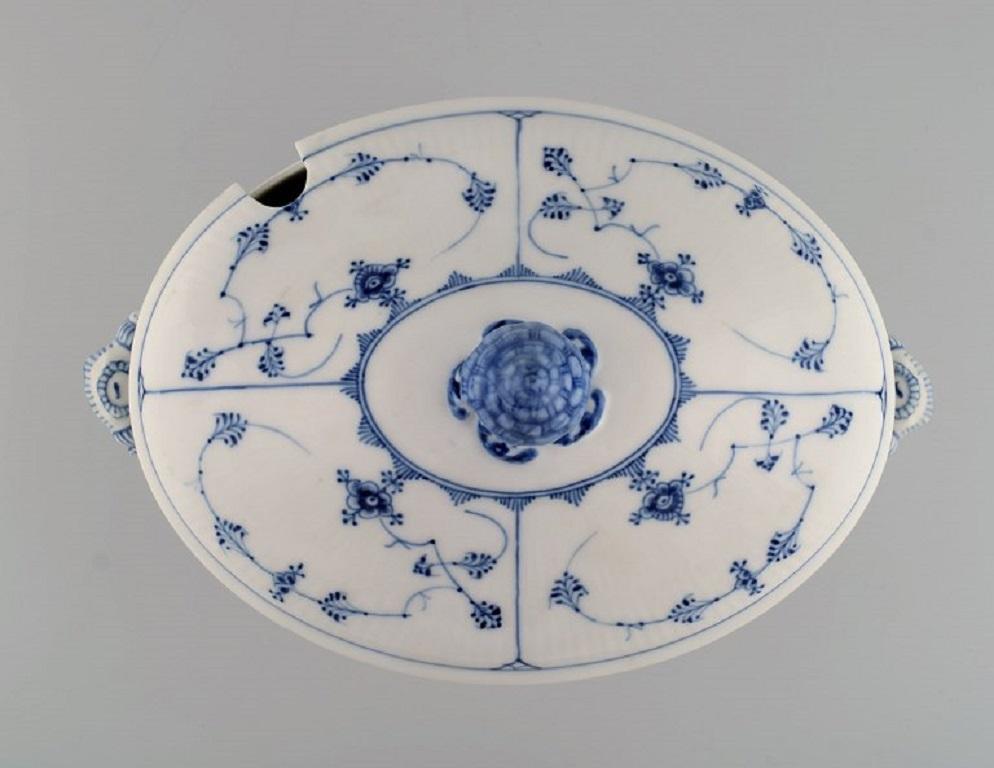 Late 19th Century Large Royal Copenhagen Blue Fluted Plain Soup Tureen in Hand-Painted Porcelain