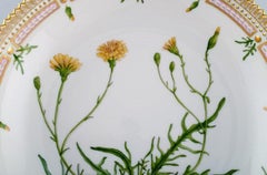 Large Royal Copenhagen Flora Danica porcelain bowl. Model number 20/3505.