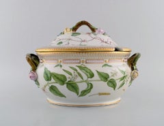 Large Royal Copenhagen Flora Danica Soup Tureen in Hand-Painted Porcelain