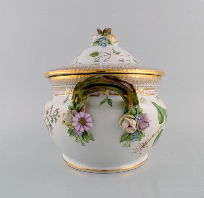 Large Royal Copenhagen Flora Danica Soup Tureen in Hand-Painted Porcelain 1