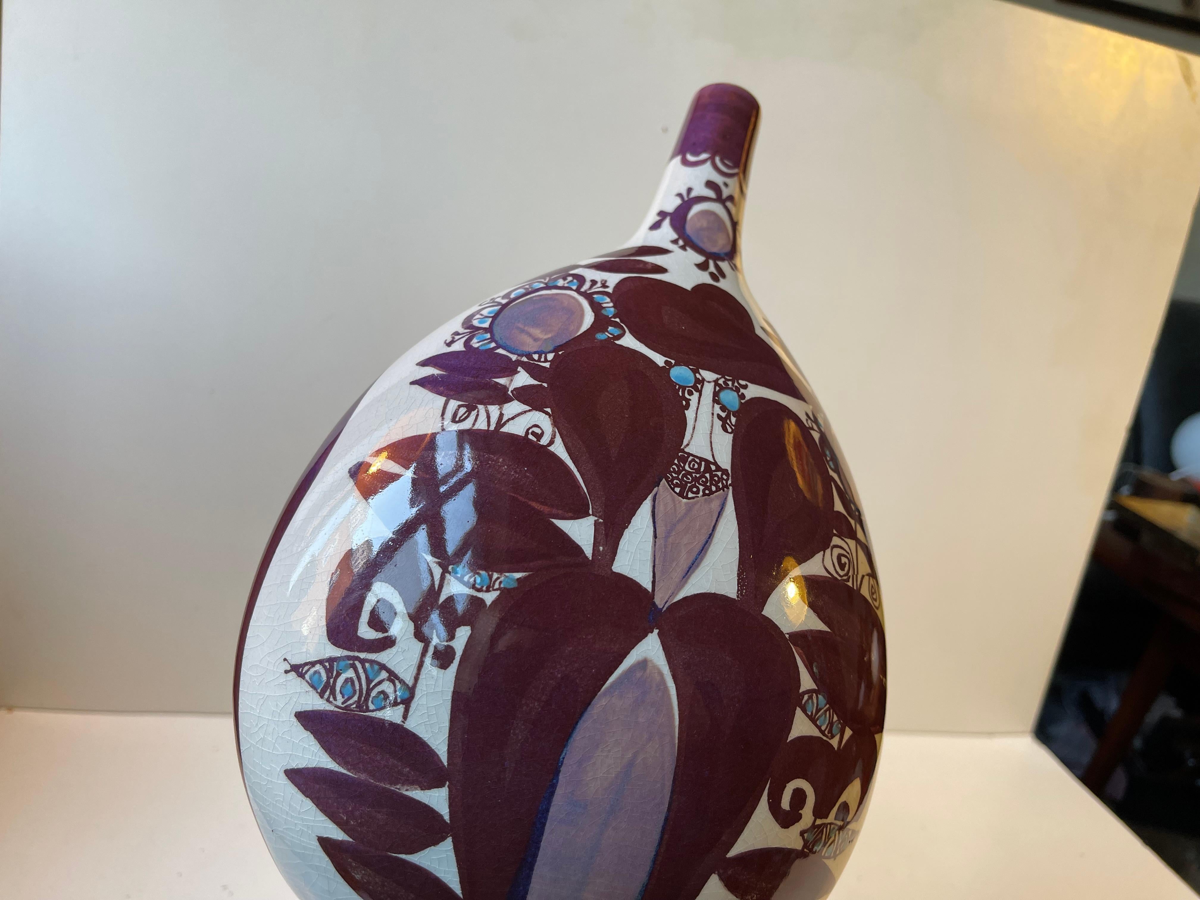 Große Royal Copenhagen-Vase in Maroon und Lila von Kari Christensen, 1960er Jahre im Zustand „Gut“ im Angebot in Esbjerg, DK