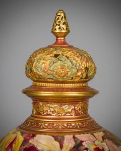 Grande jarre couverte Royal Crown Derby, 19e siècle