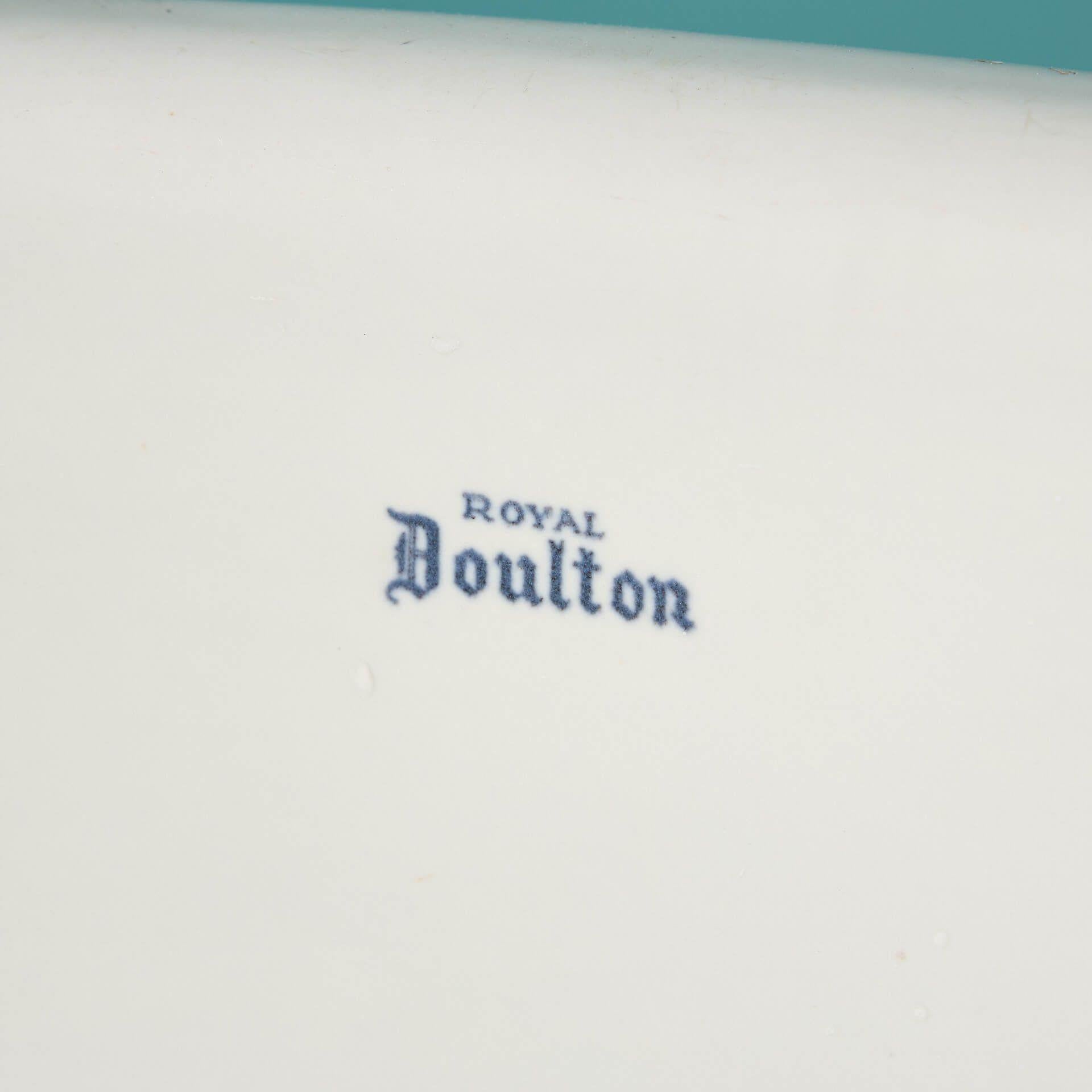 XX secolo Grande bacino rotondo indipendente Royal Doulton in vendita
