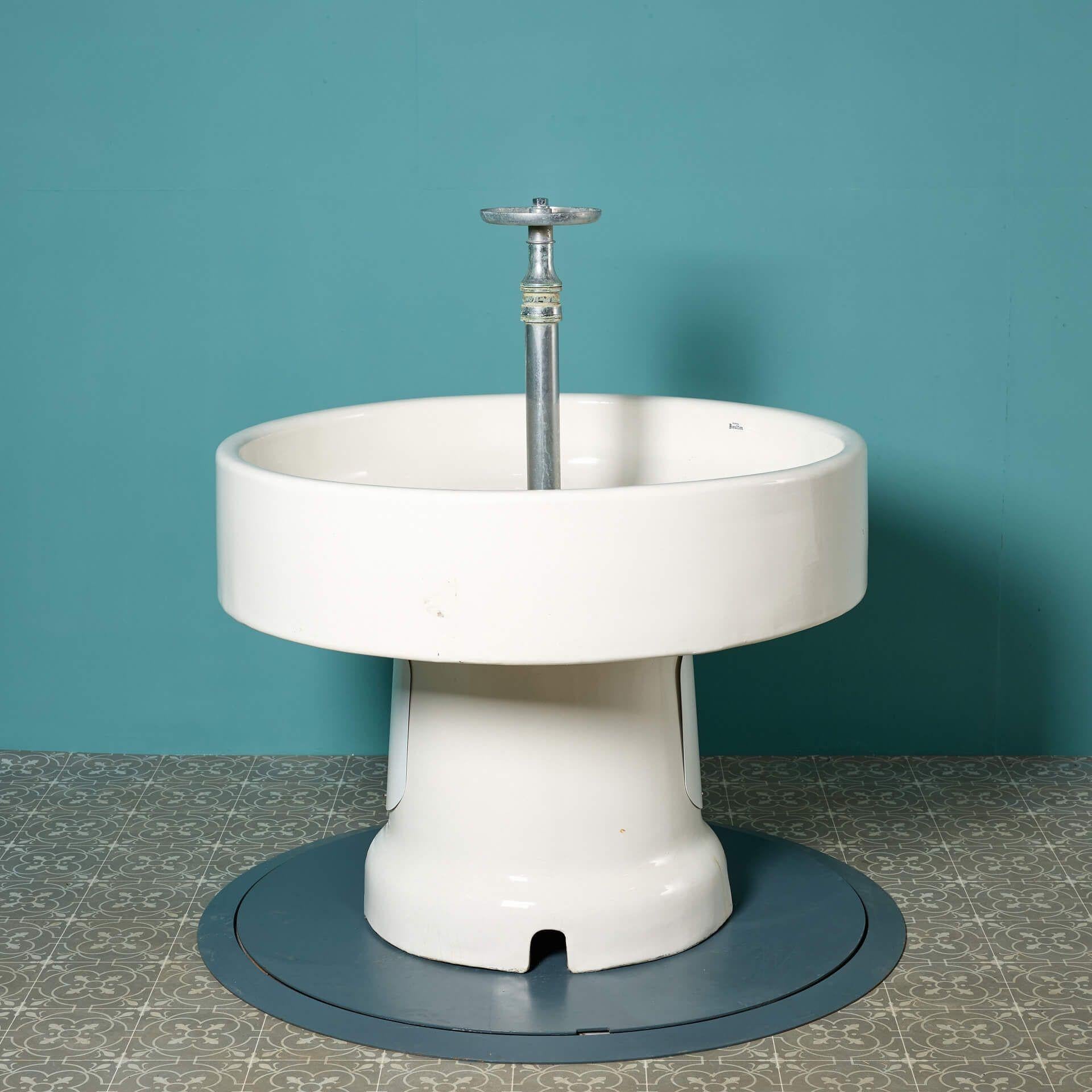 Runder Communal Basin im Royal Doulton-Stil (Viktorianisch) im Angebot