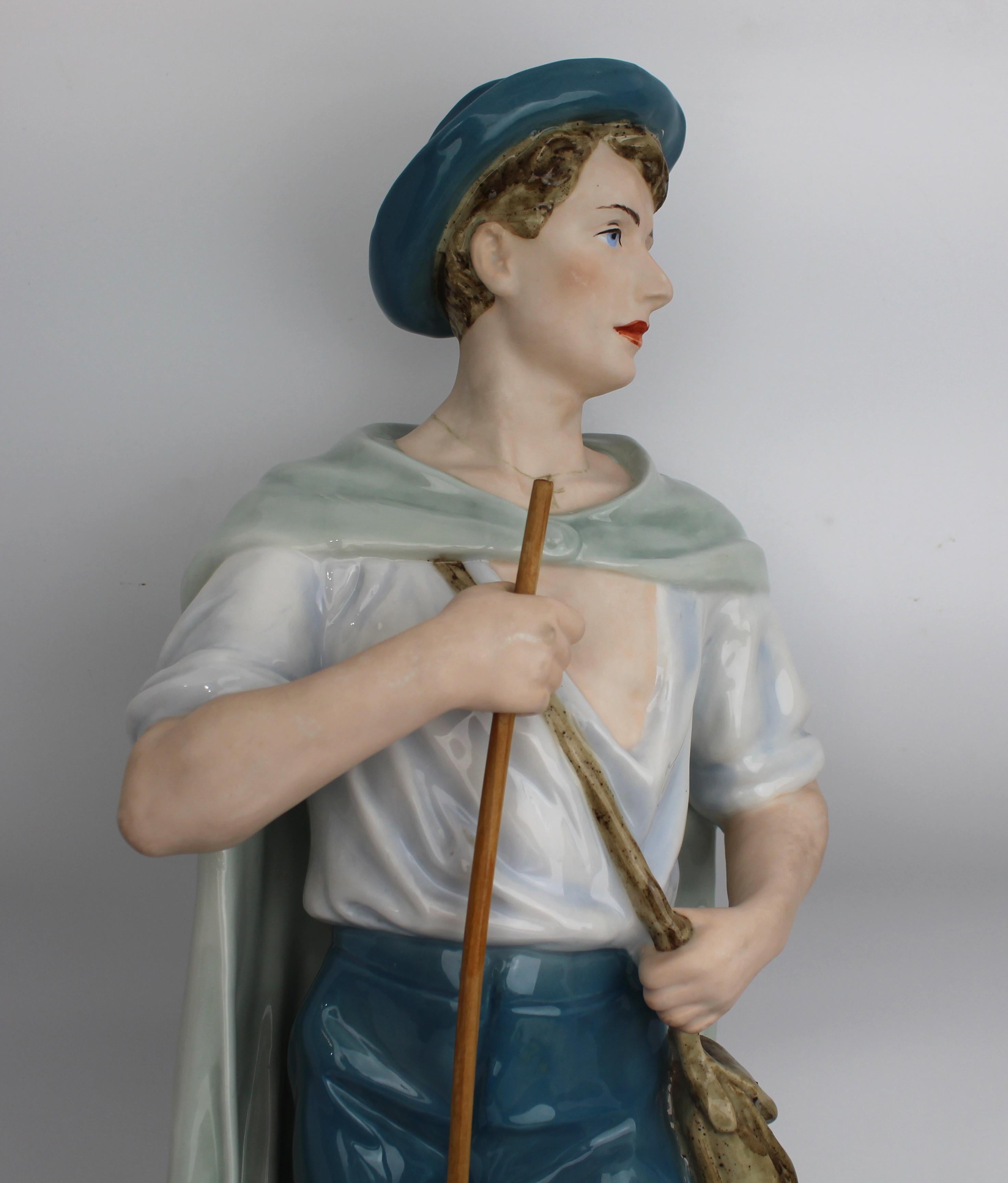 Grande figura di pastore in porcellana Royal Dux, XX secolo in vendita 1