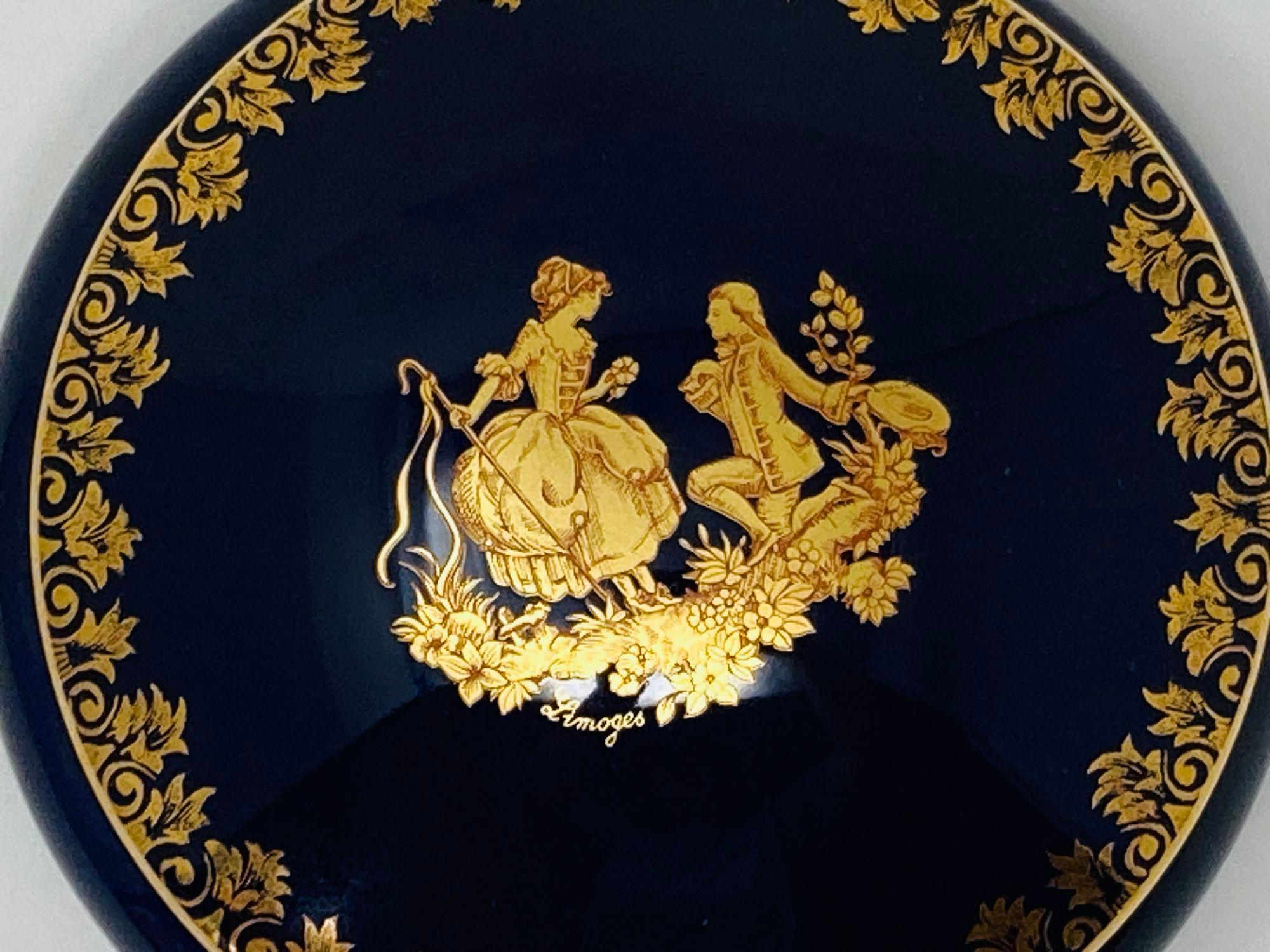 Porcelain Royal Limoges Castel France 22-Karat Gold Trinket Round Box in Cobalt Blue For Sale
