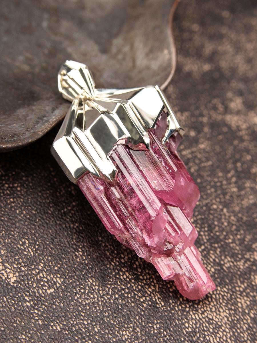 Women's or Men's Large Rubellite Tourmaline Crysral Raw Silver necklace Wedding gift For Sale