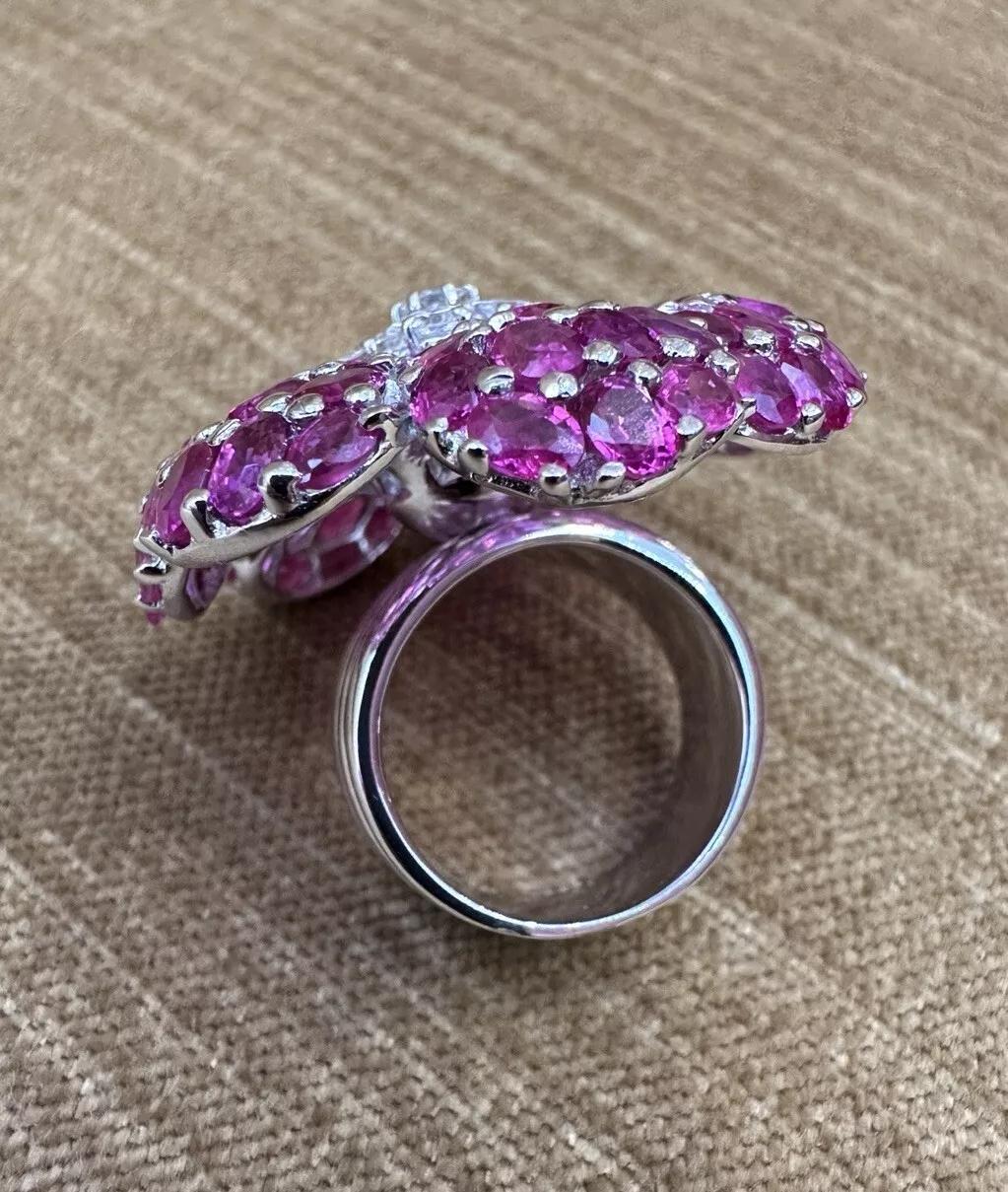 Large Ruby and Diamond Flower Cocktail Ring in 18k White Gold In Excellent Condition For Sale In La Jolla, CA