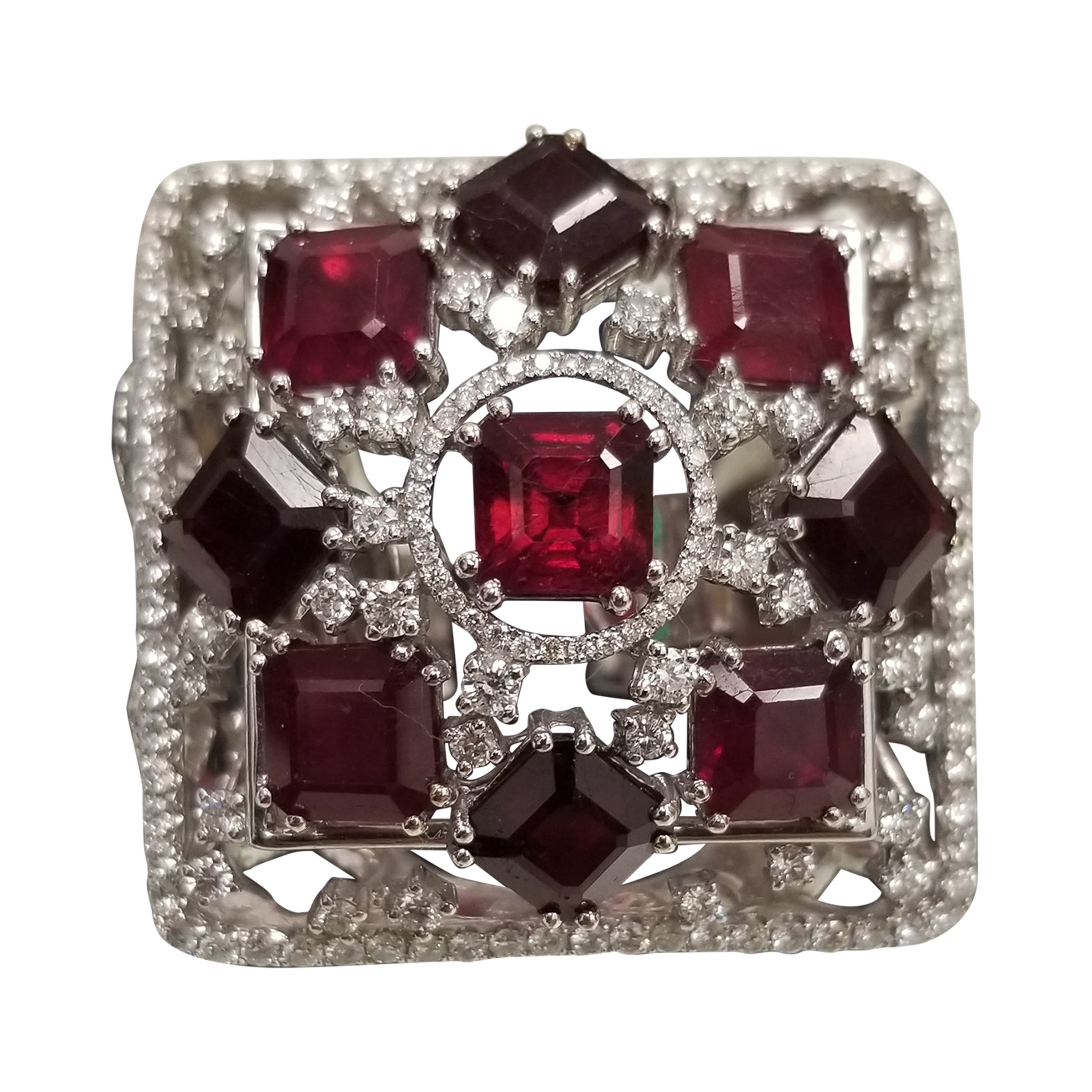 Large ruby and diamond ring For Sale