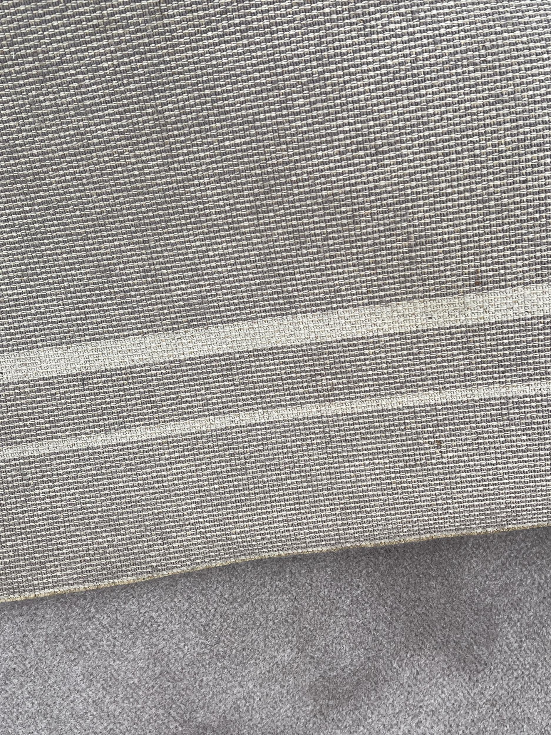 Großer Wollteppich mit geometrischem Muster, Frankreich, um 1970 (Französisch) im Angebot