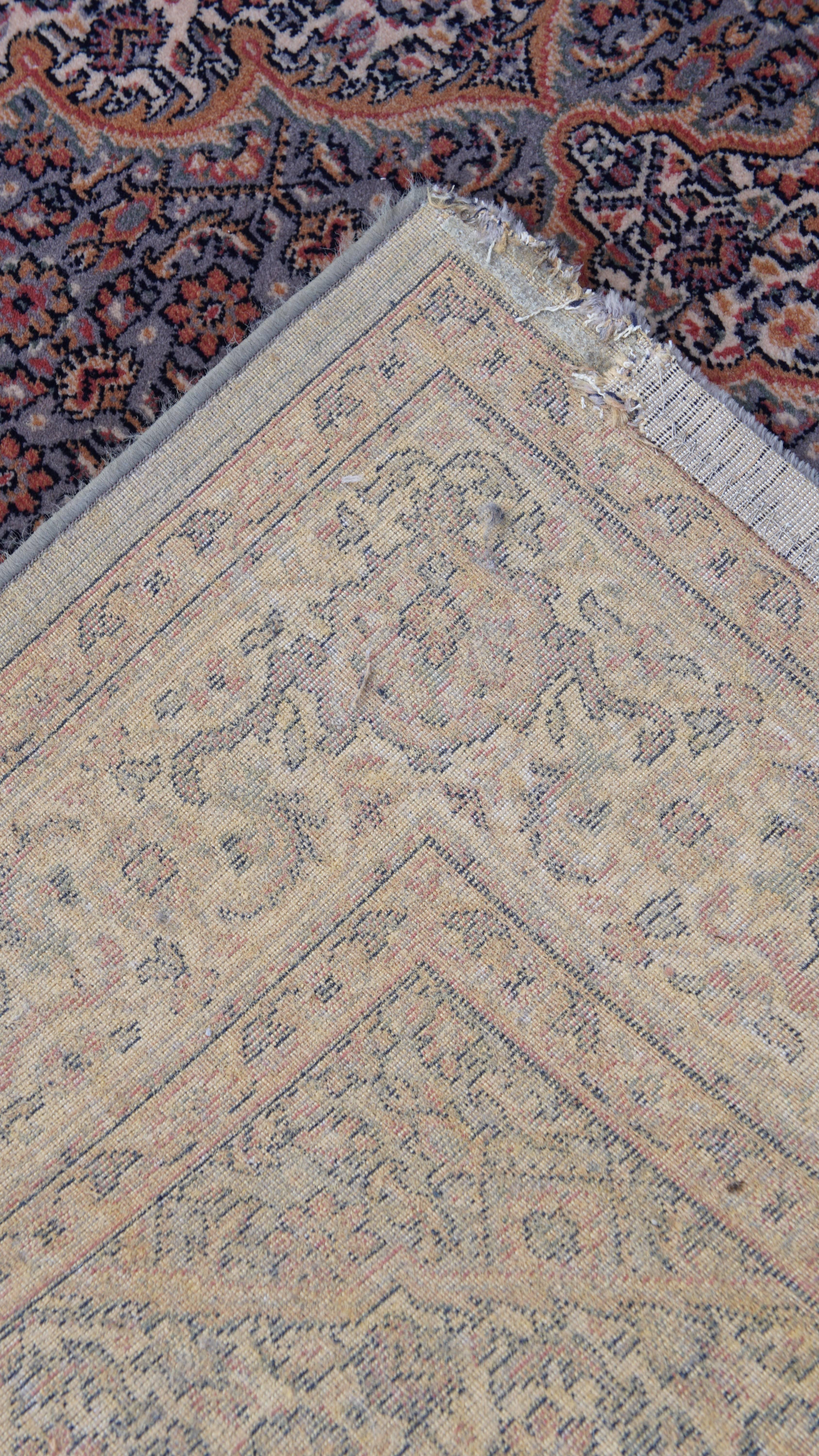 Großer Teppich mit feinem Muster und schönen Farben - 291x199 cm im Angebot 3