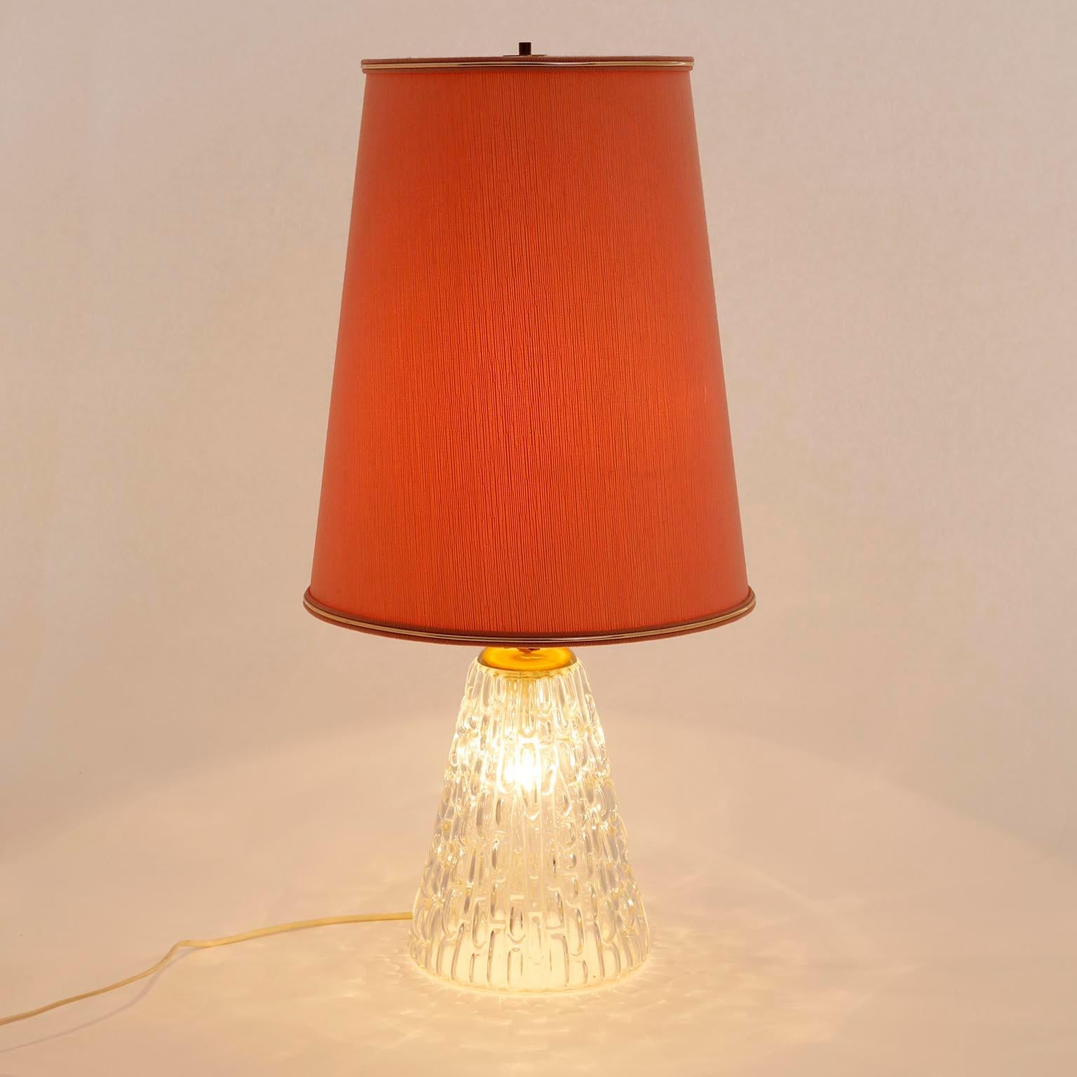 Large Rupert Nikoll Table Lamp, Brass Illuminated Glass Stand, Pink Shade, 1960 In Good Condition In Hausmannstätten, AT