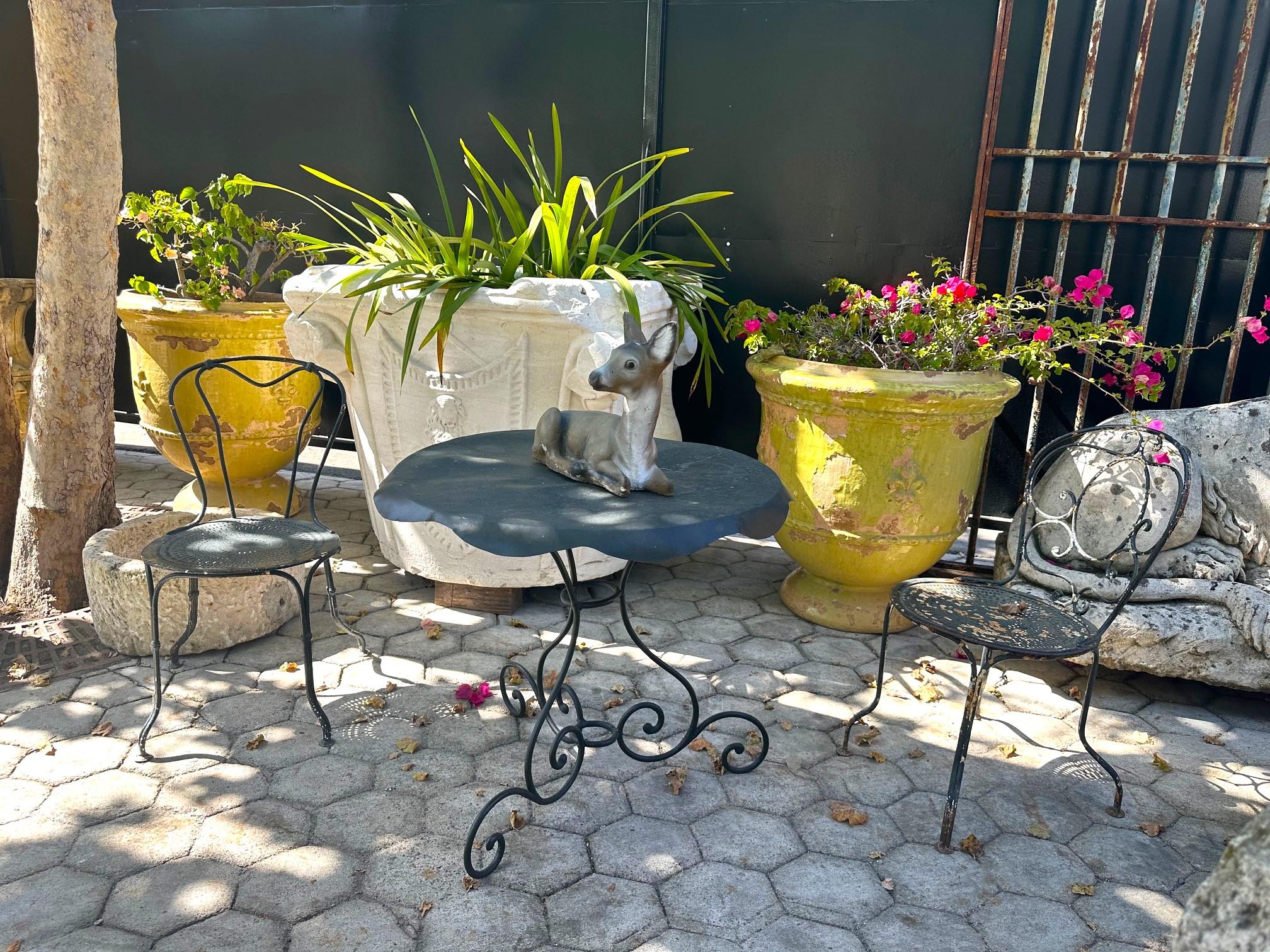 French Large Rustic 19th Century Round Iron & Zink Garden Patio Coffee side Table LA CA For Sale