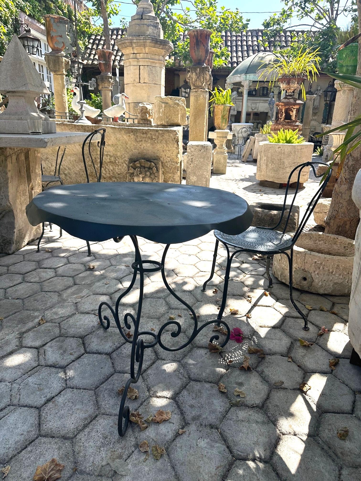 Large Rustic 19th Century Round Iron & Zink Garden Patio Coffee side Table LA CA For Sale 3